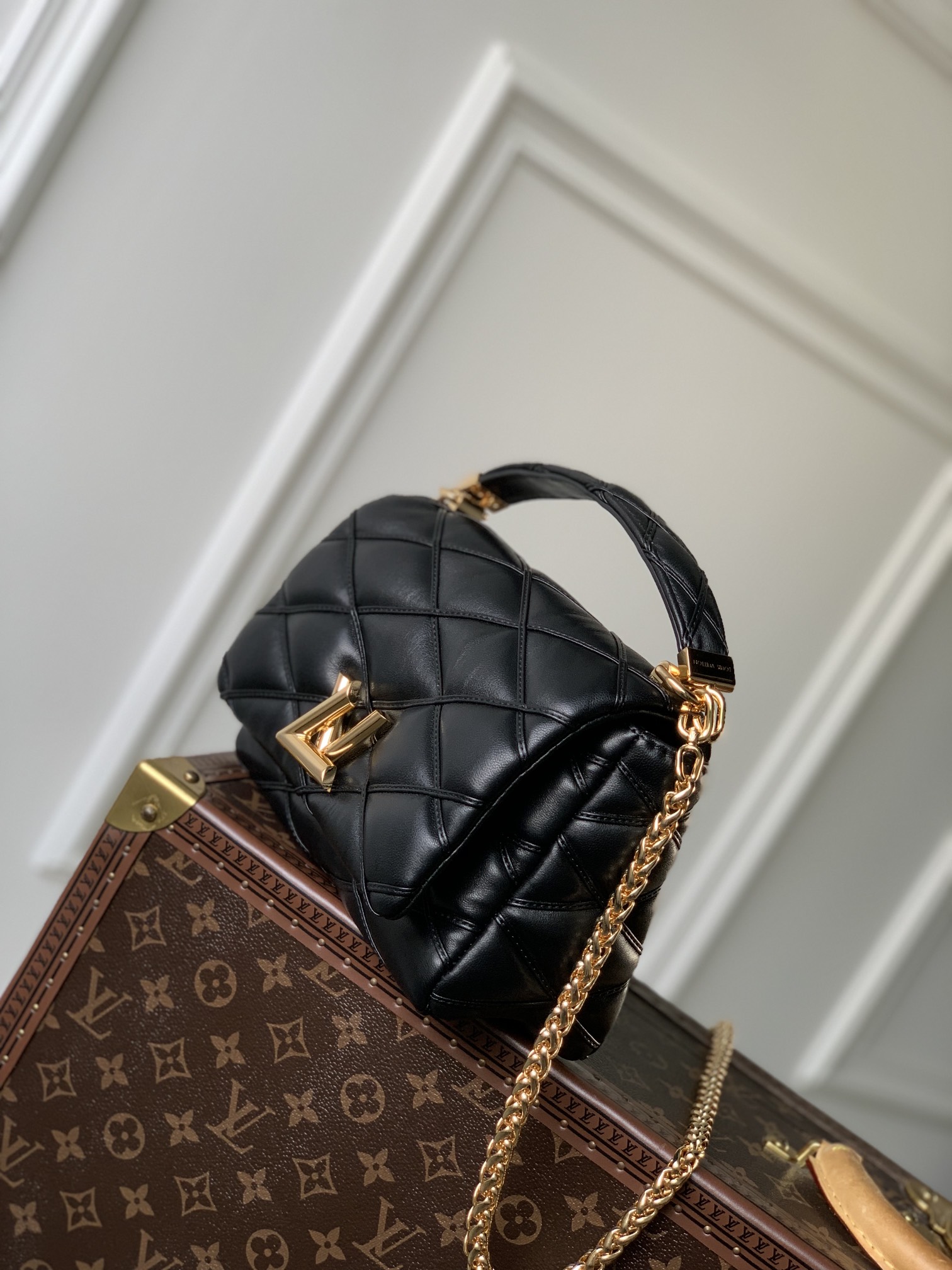 l0*is V*t0n go-14 bag-m22891-23.0 x 16.0 x 10cm