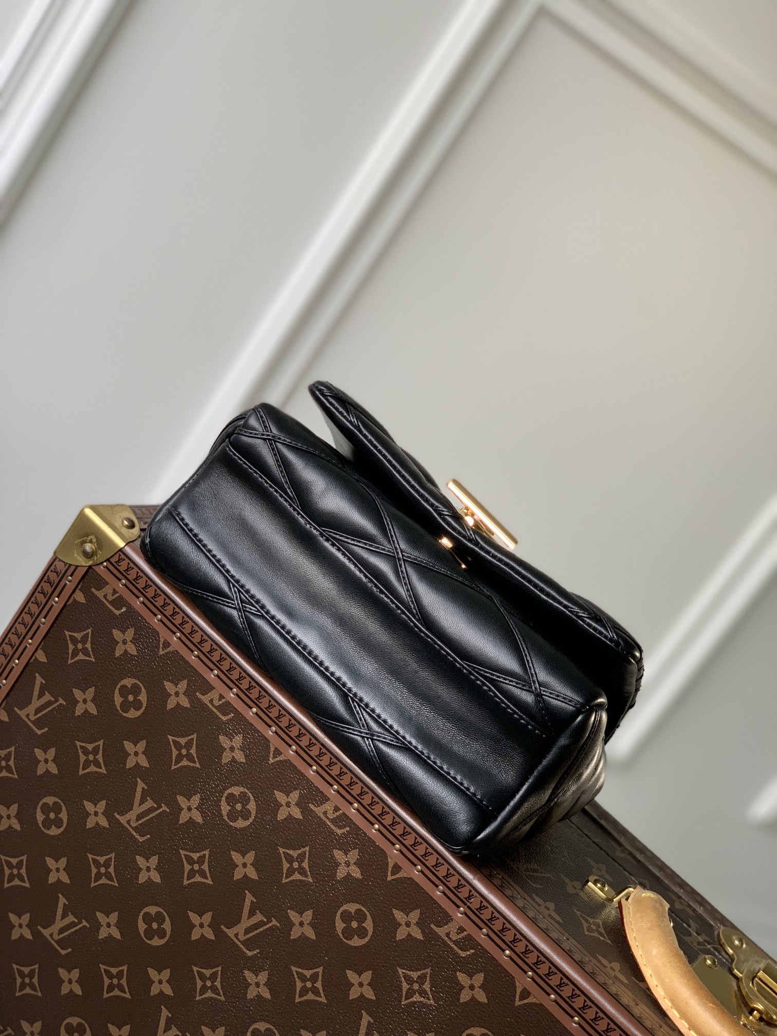 l0*is V*t0n go-14 bag-m22891-23.0 x 16.0 x 10cm