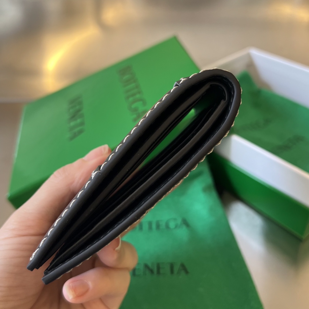b0tte*a Ven*ta wallet-10x8.5cm