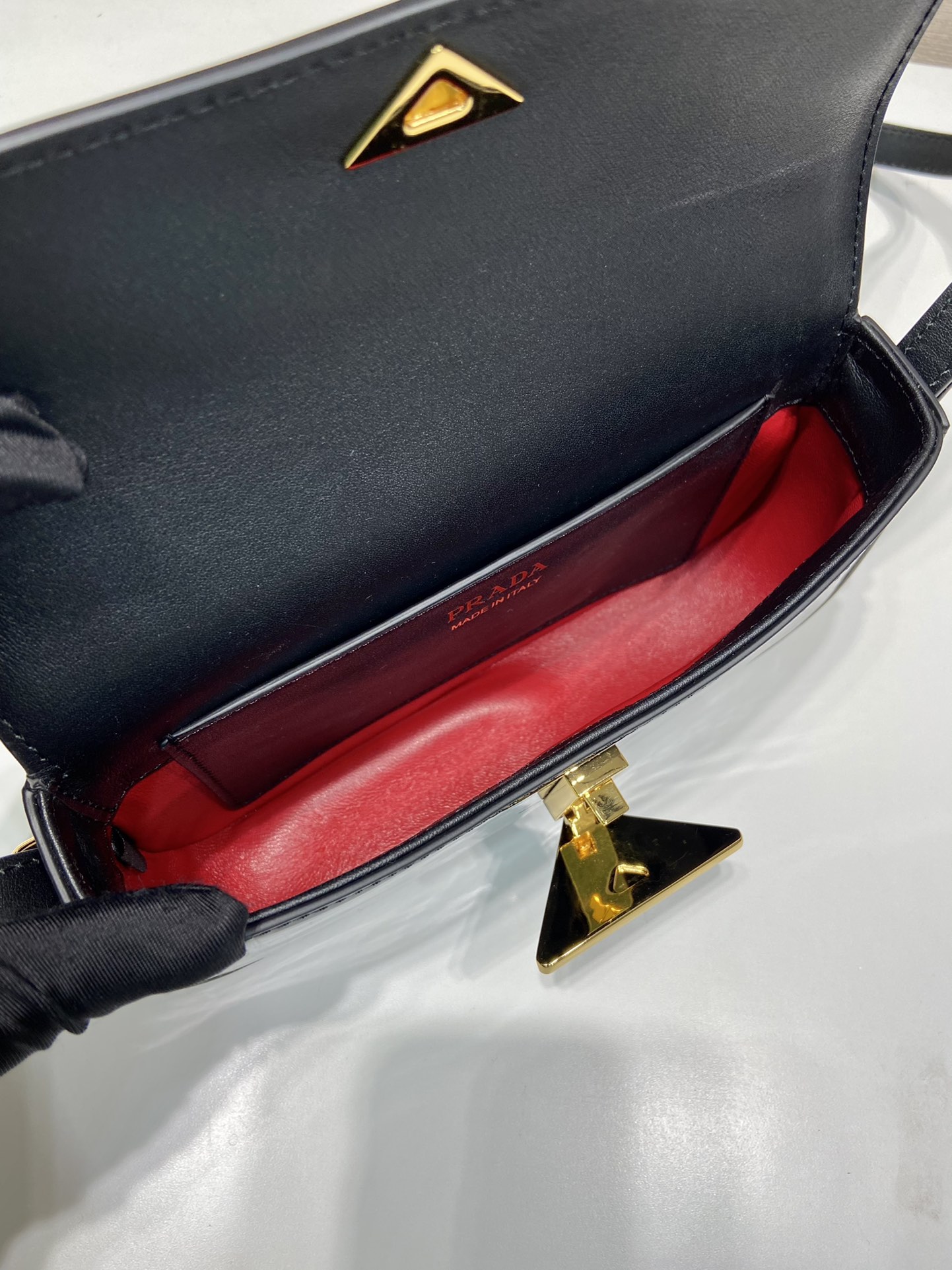 Pra*a patent 1bd339 bag-20.5*10.5*4cm