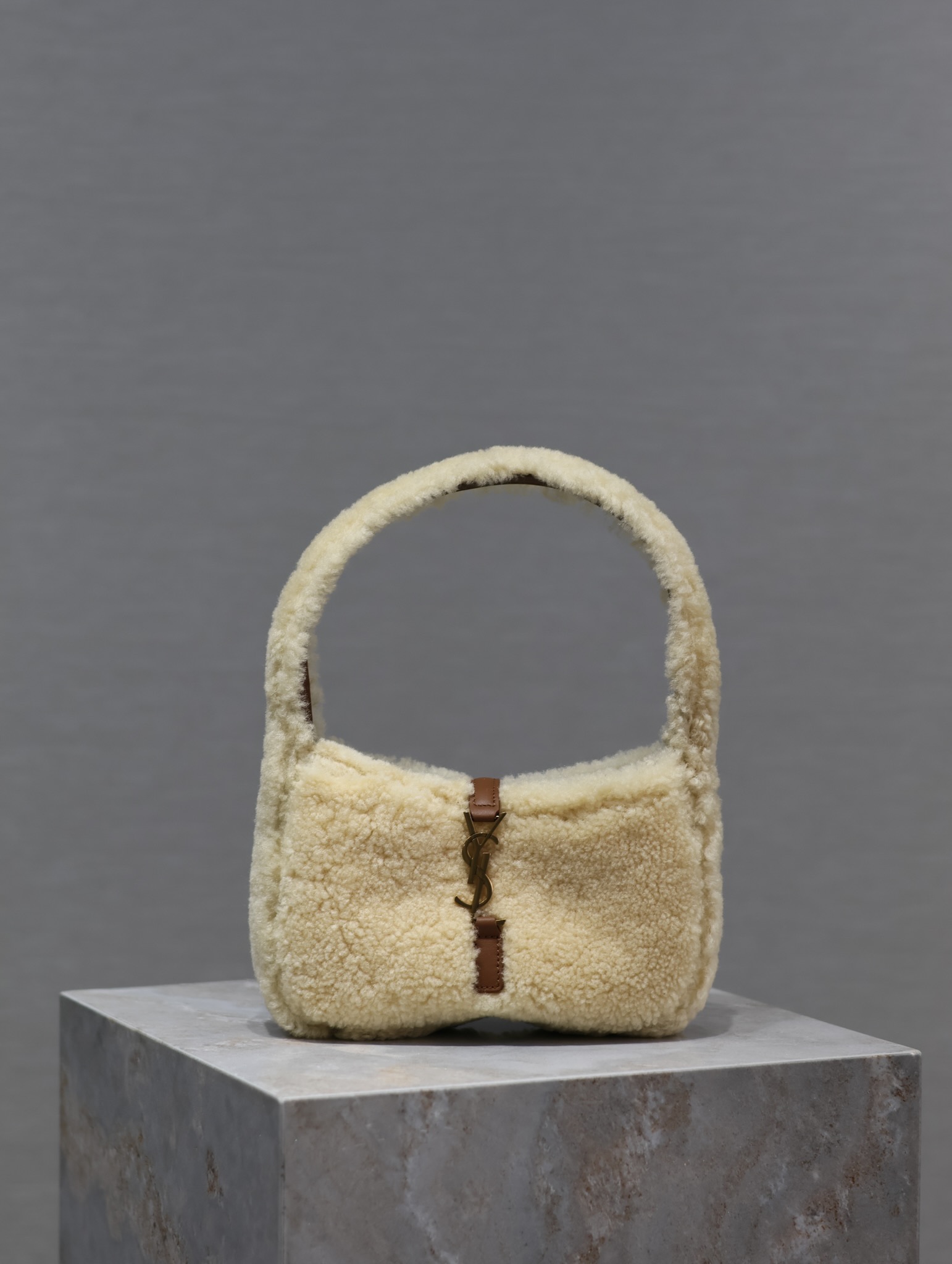 Y*L le5a7 mini bag-19×11.5×4.5cm