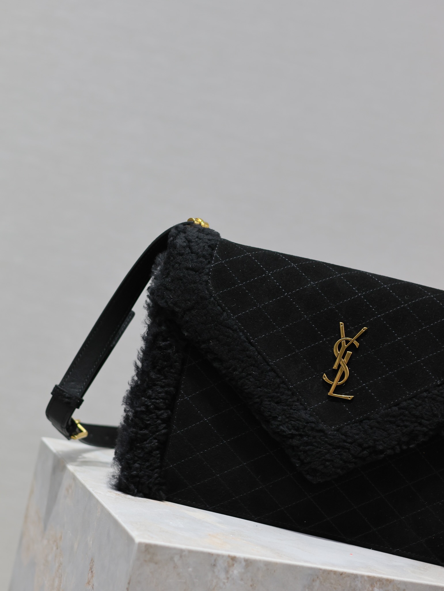 Y*L quilted grain envelope bag-26×18×5cm