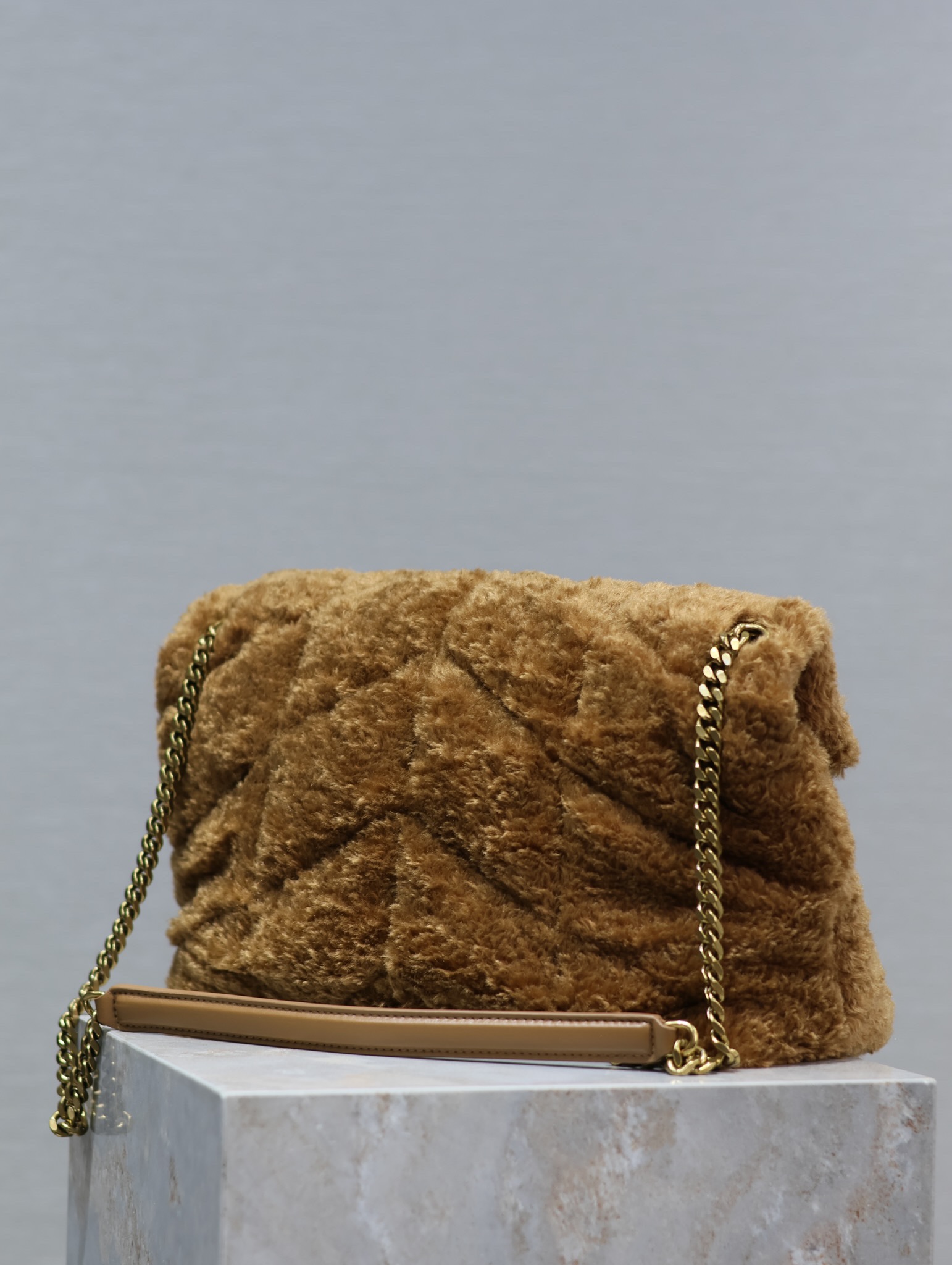 Y*L large loulou puffer-35×23×13.5cm