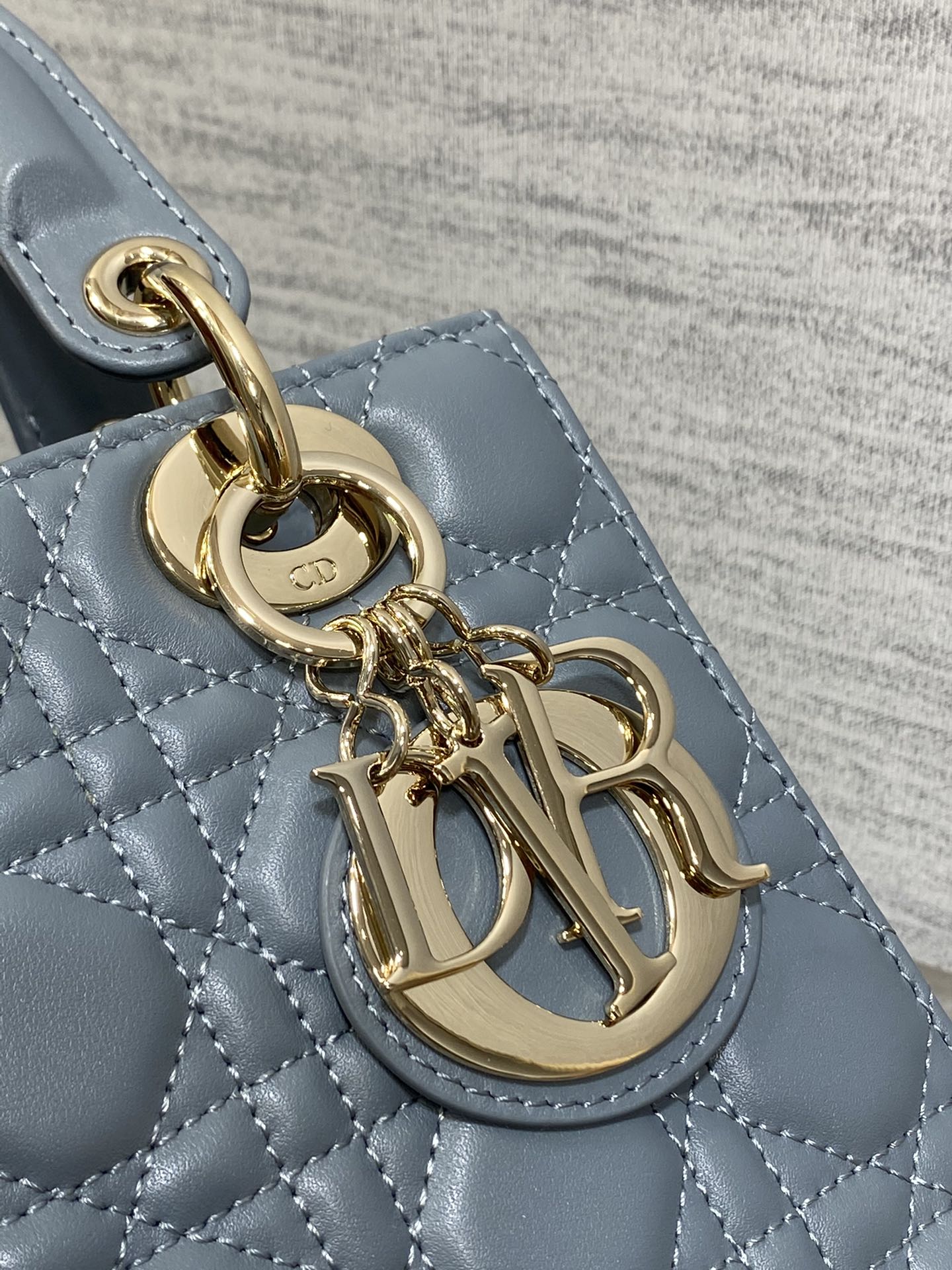 lady D*or bag-gold hardware-20*16.5*8cm