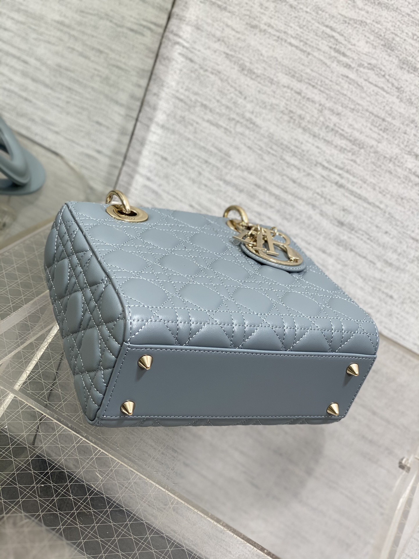 lady D*or bag-gold hardware-20*16.5*8cm