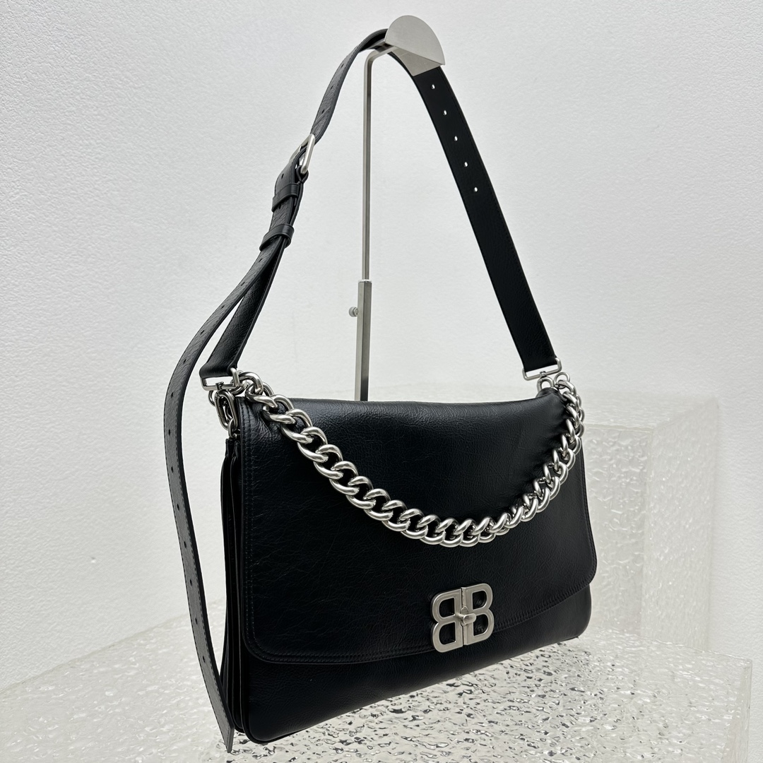 Ba*len*cia*ga bb soft bag-24*36*4cm