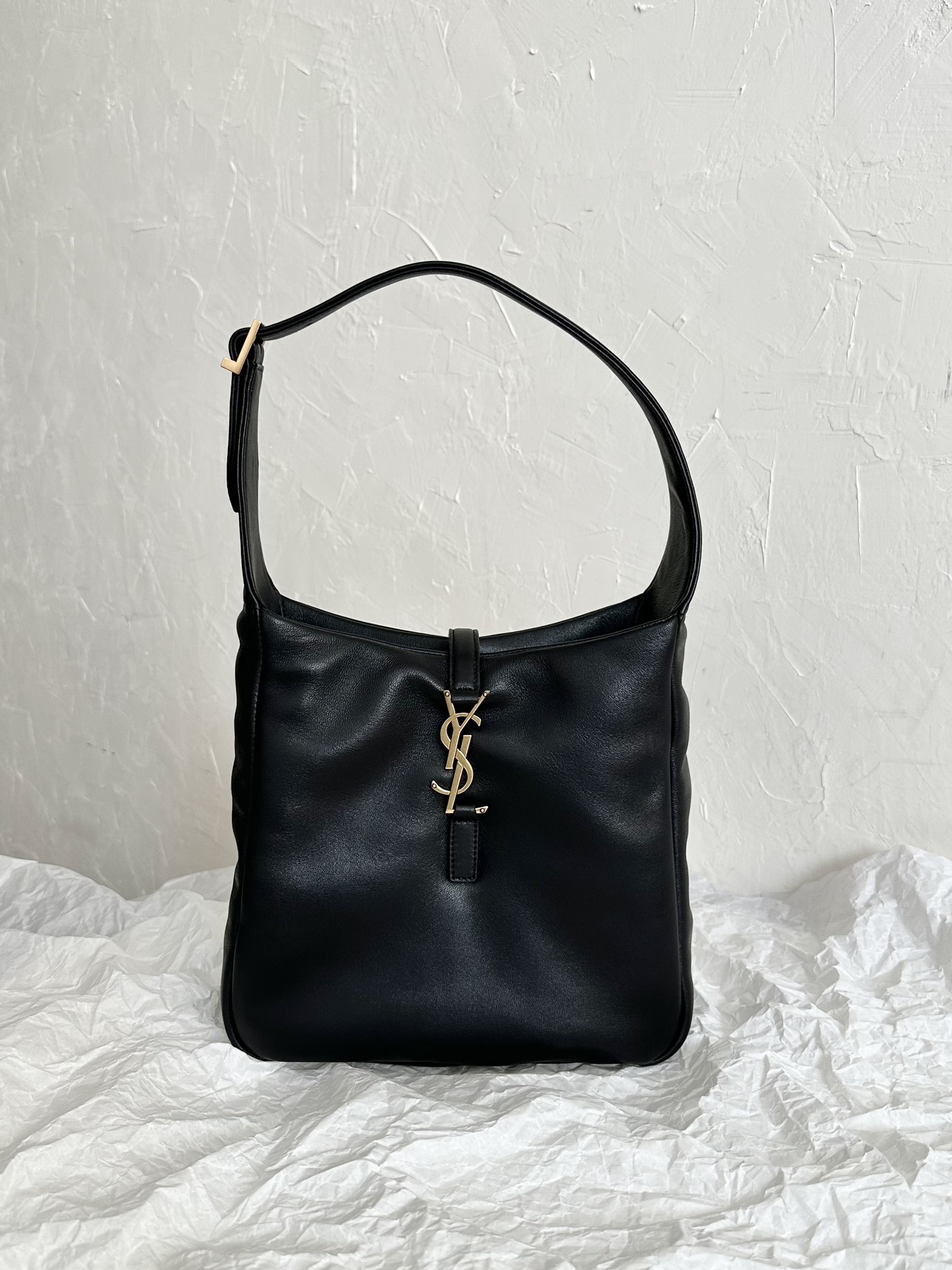 Y*L hobo bag-23×22×8.5cm