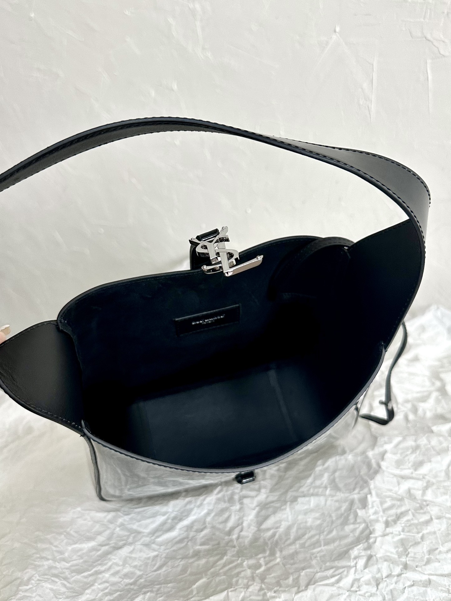 Y*L hobo bag-23×22×8.5cm