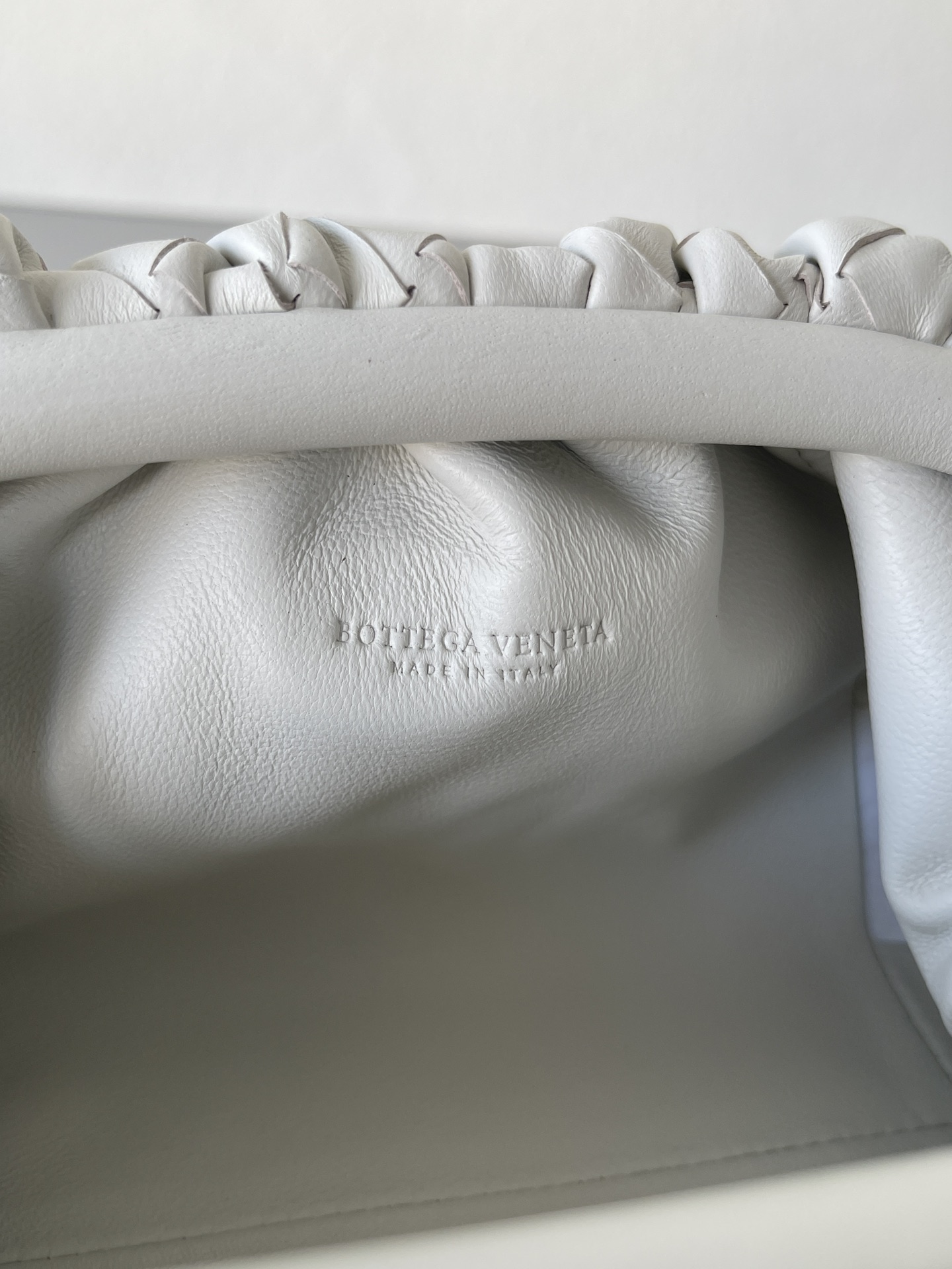 b0tte*a Ven*ta the pouch bag-22*9cm