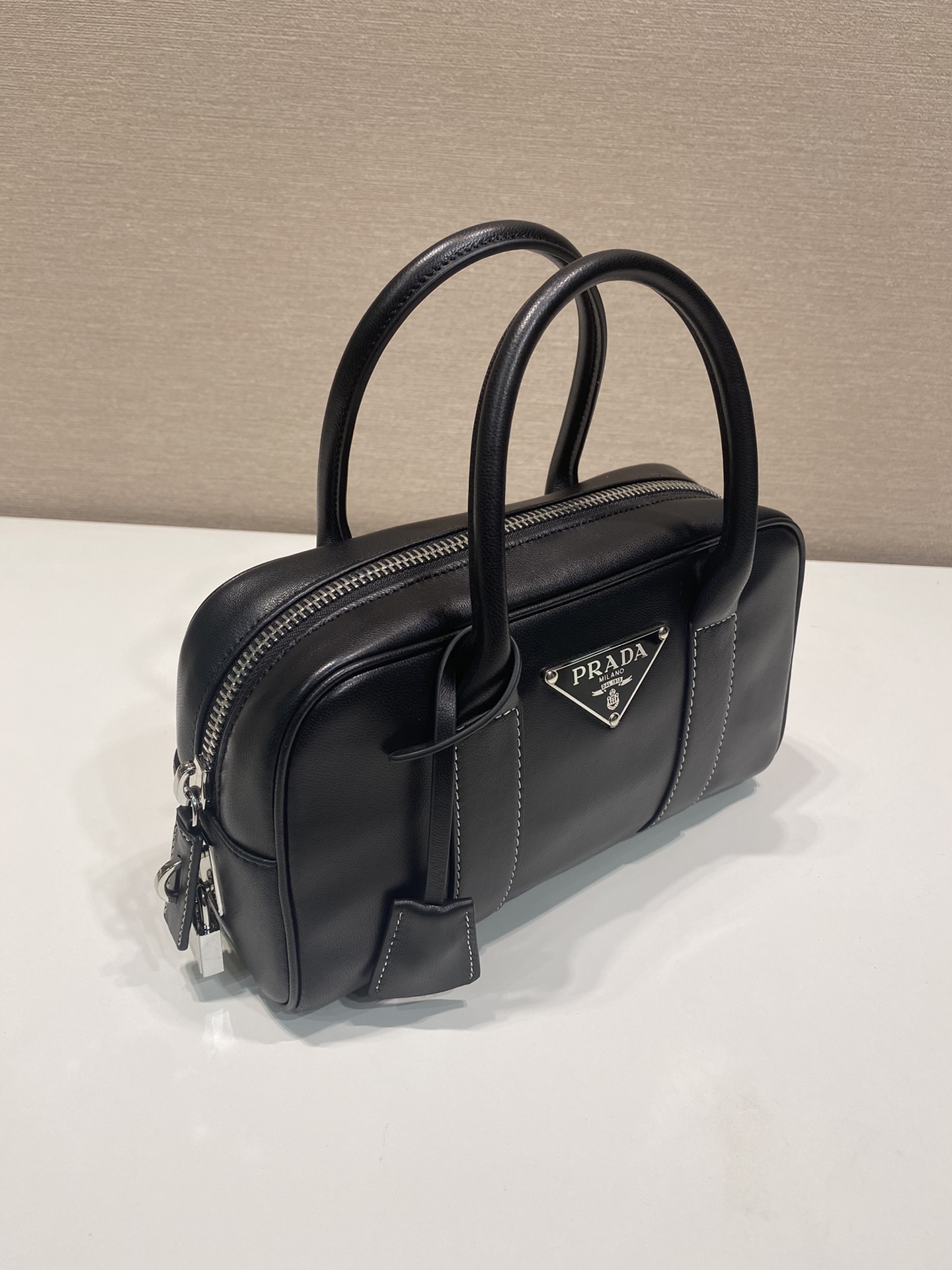 Pra*a medieval boston bag 1ba846-24*15*5cm