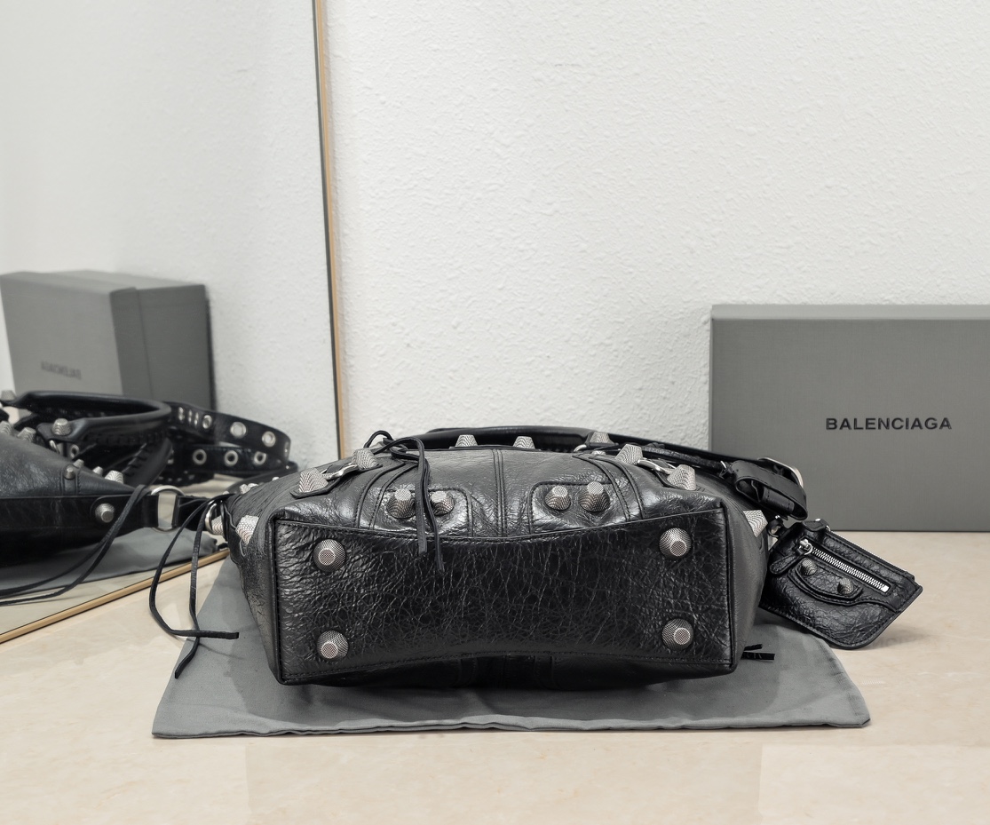Balenciag Men