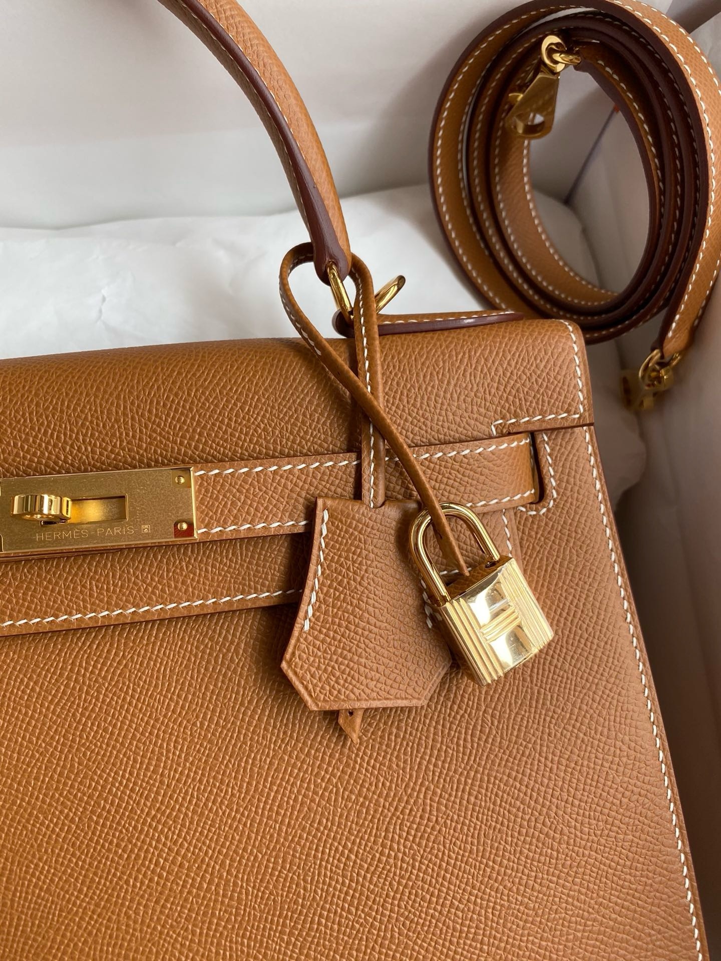 H**mes kelly-epsom-28cm