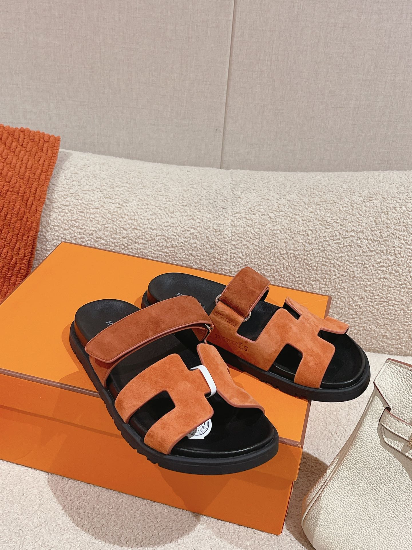 H**mes slides