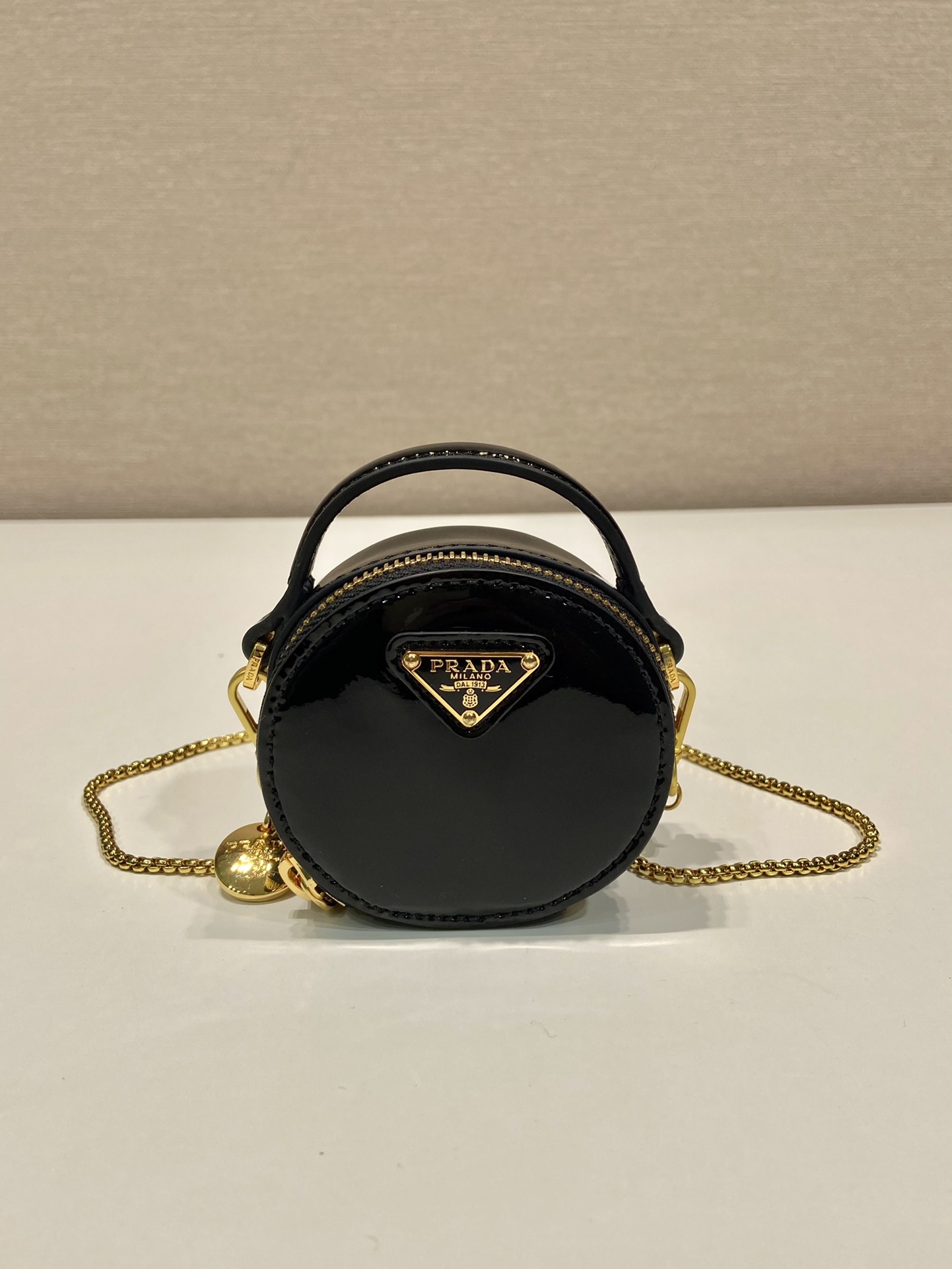 Pra*a 1nr023 mini round bag-8*8*3.5cm
