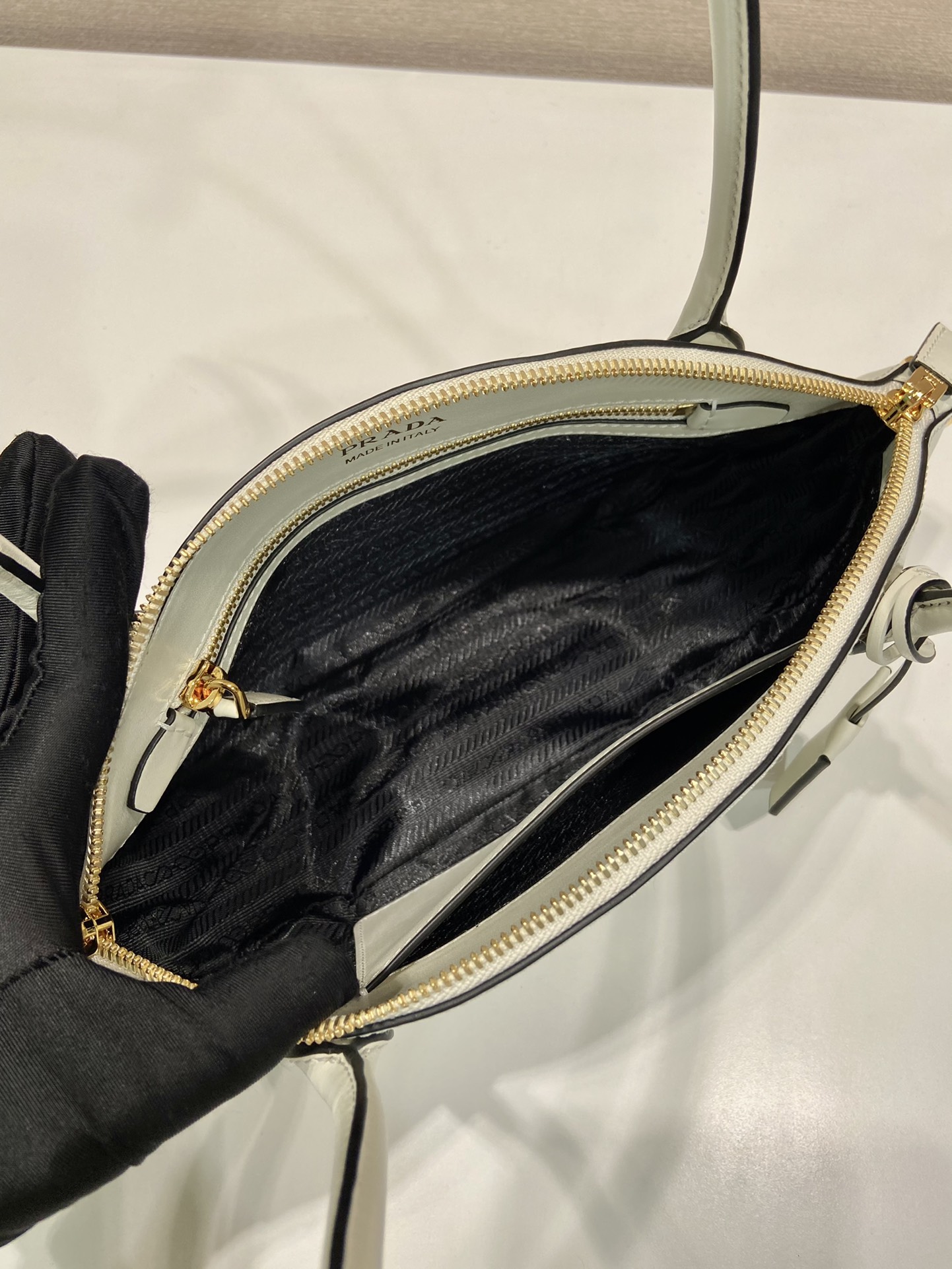 Pra*a 1ba427 tote-26*17*9cm