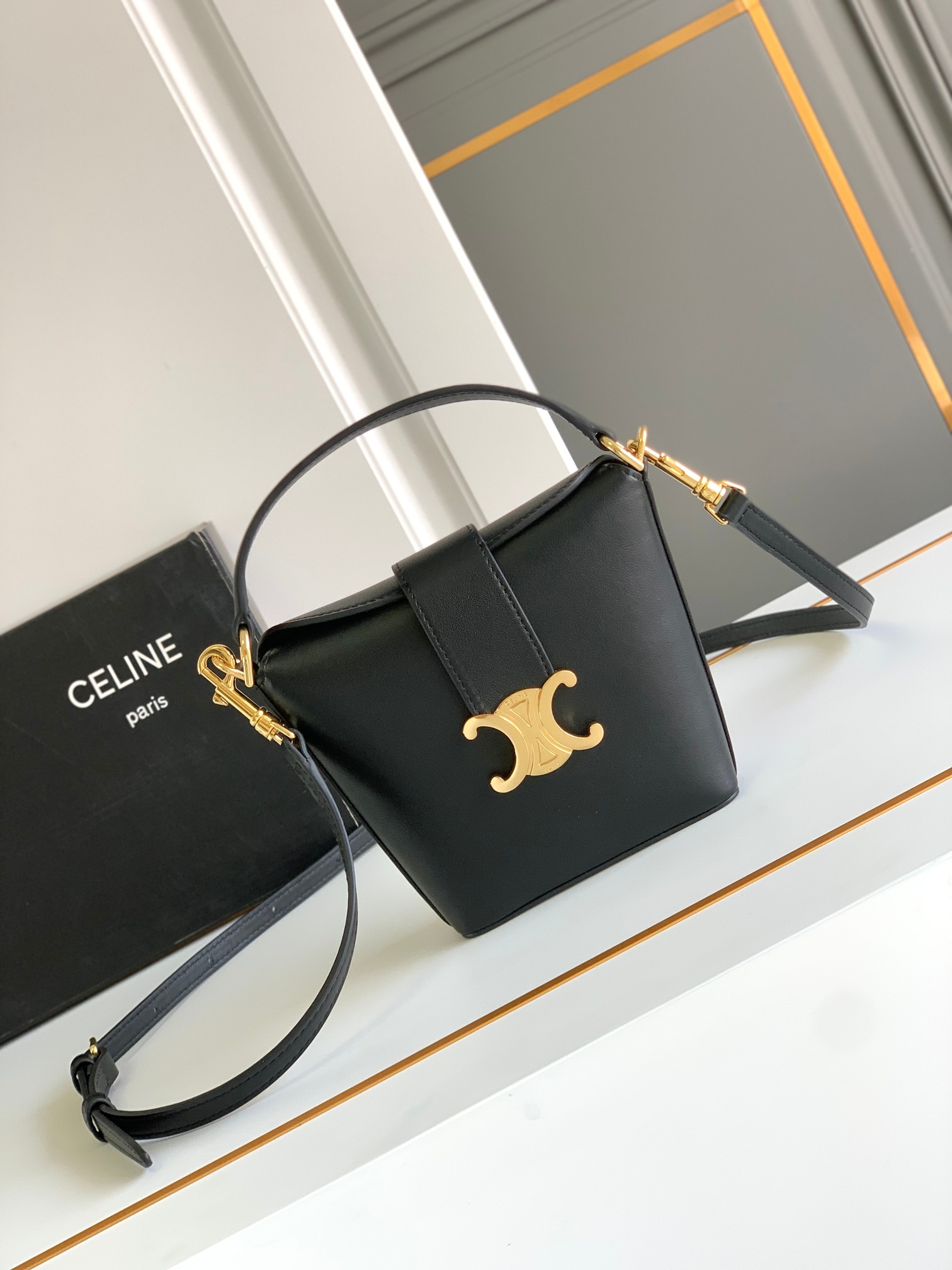 Ce**e triomphe bucket bag-12.5x5x14cm