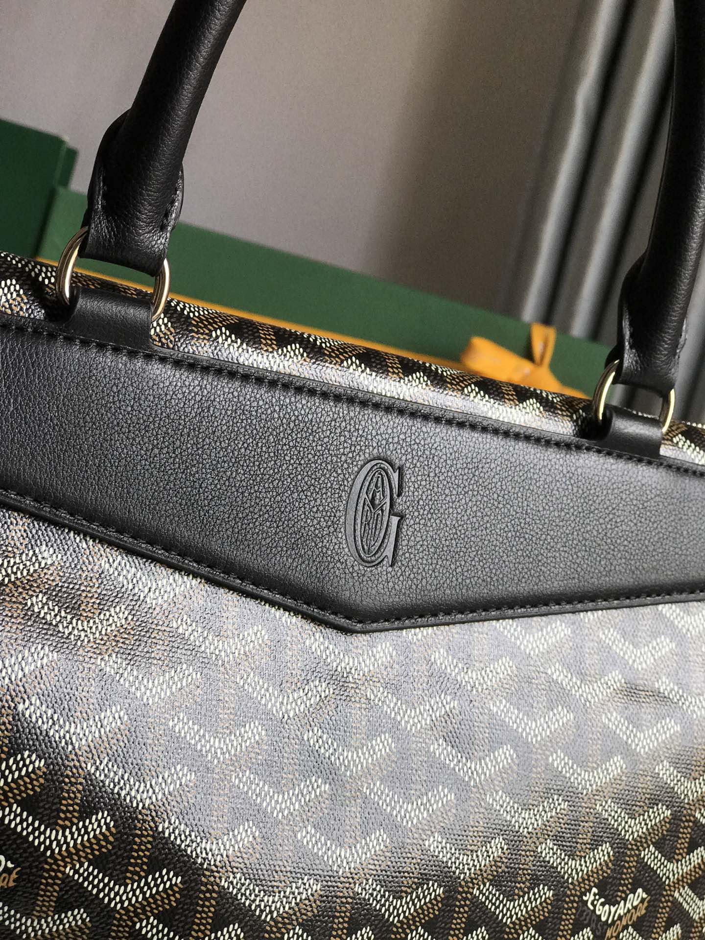 Go*ard cisalpin messenger bag-39*29*9cm
