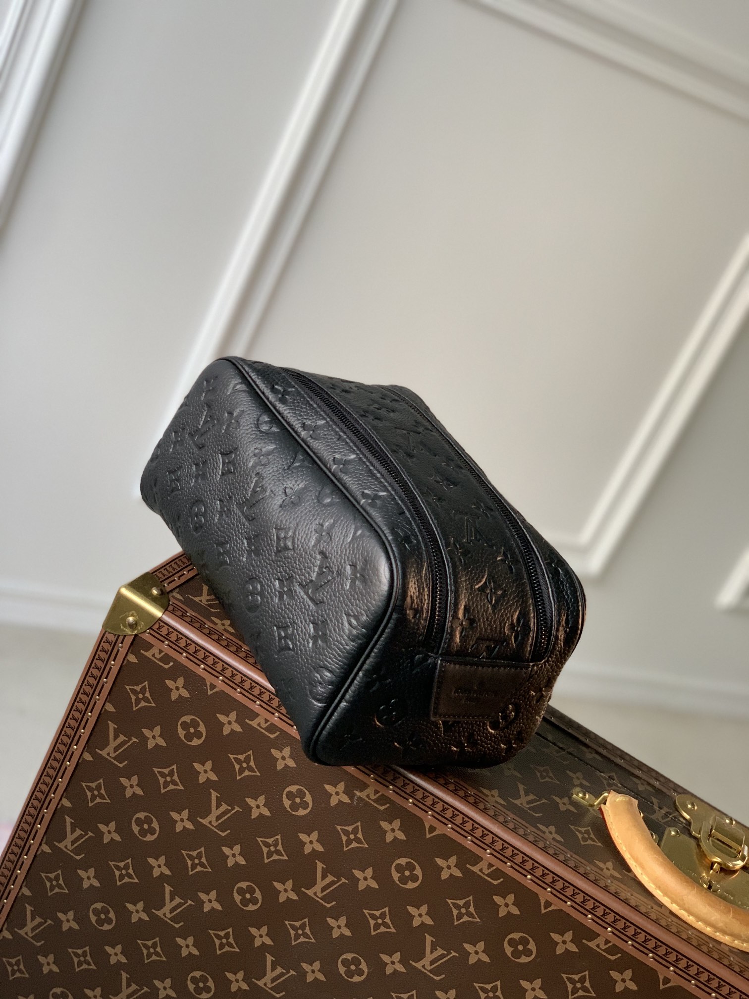 l0*is V*t0n locker dopp kit pouch -28 x 15 x 16.5cm