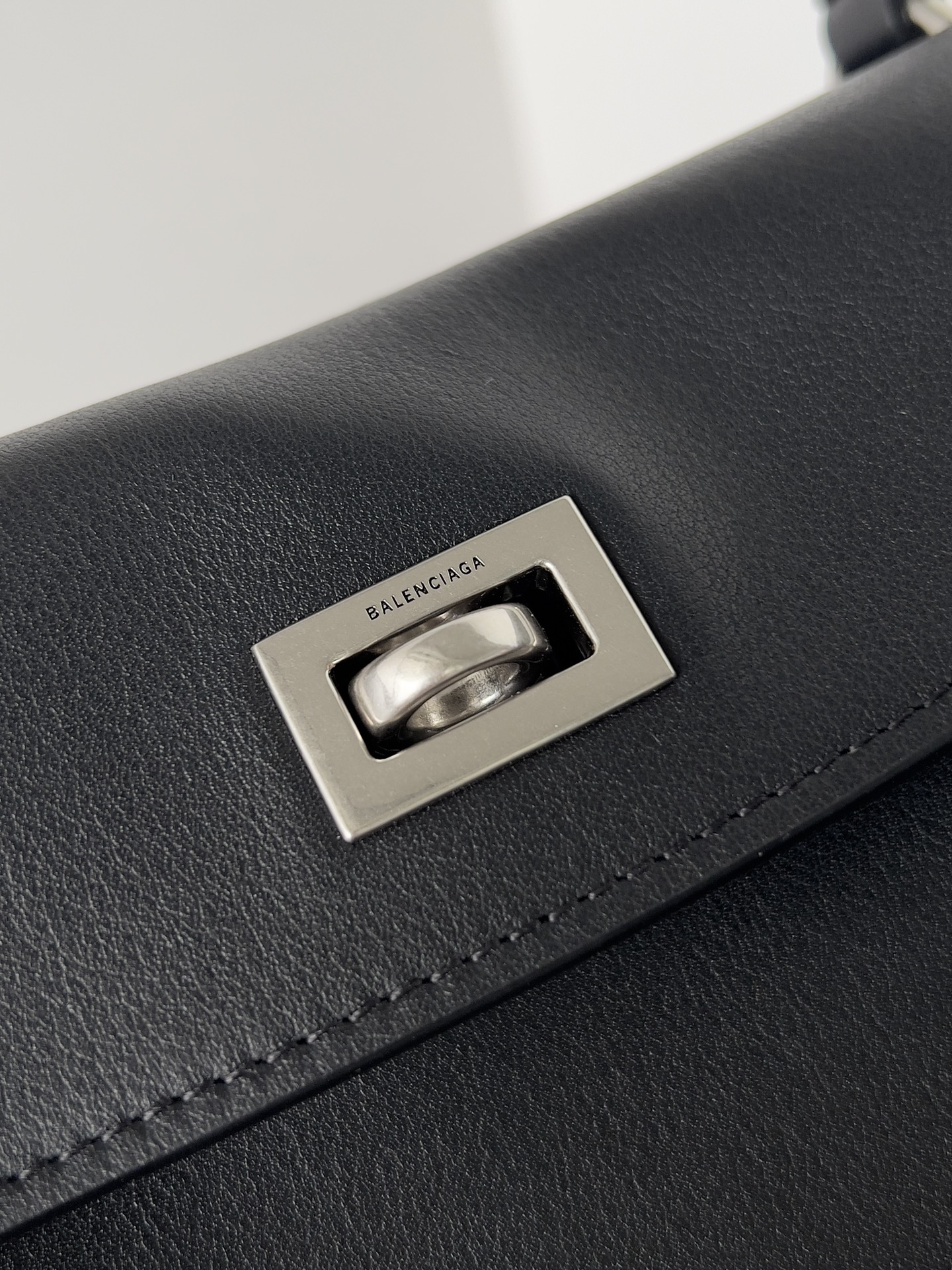 Balenciag Rodeo Handbags-28.9x20x9.9CM