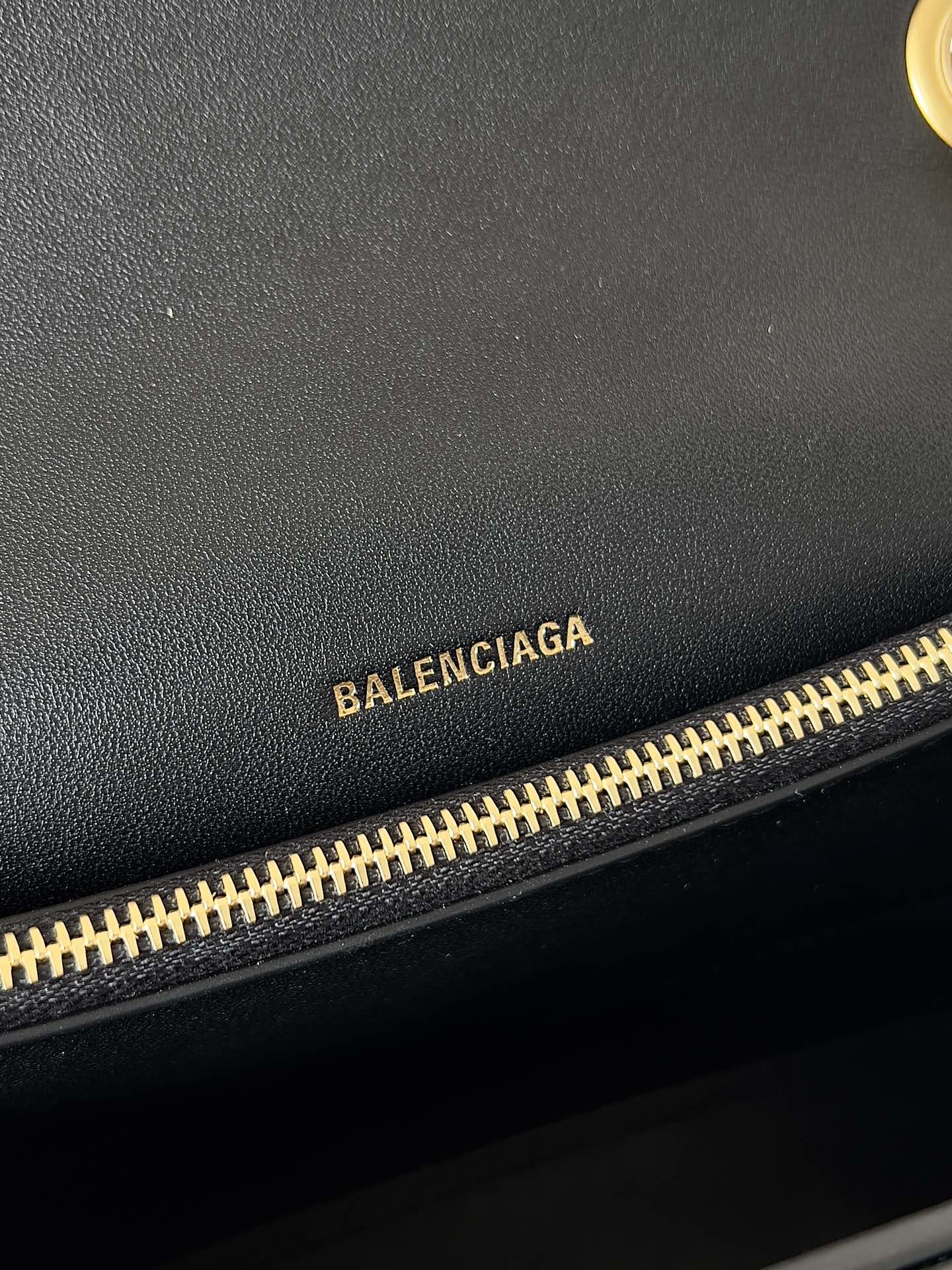 Ba*len*cia*ga crush chain bag-25.5*10*15.5cm
