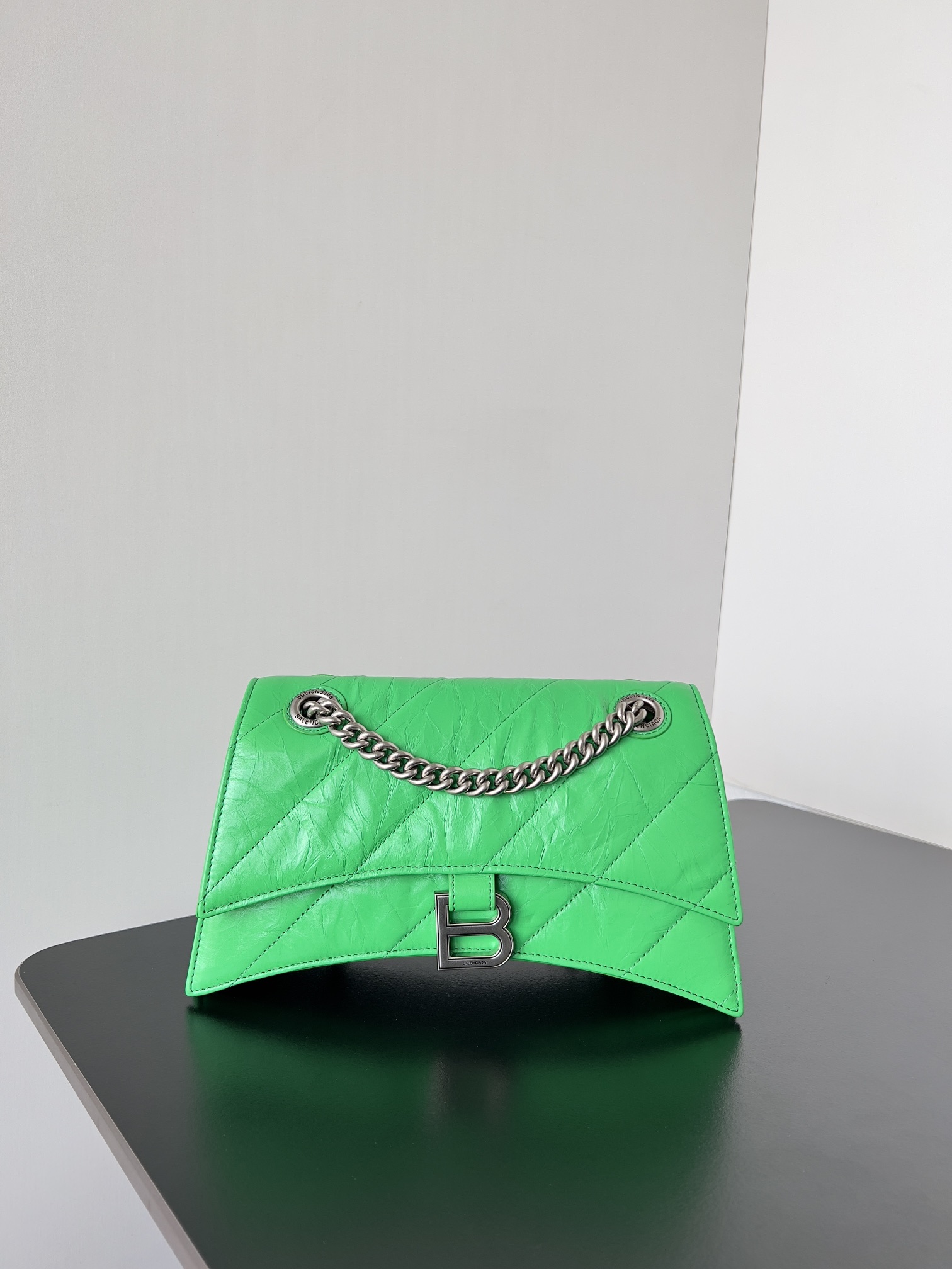 Ba*len*cia*ga crush chain bag-25.5*10*15.5cm