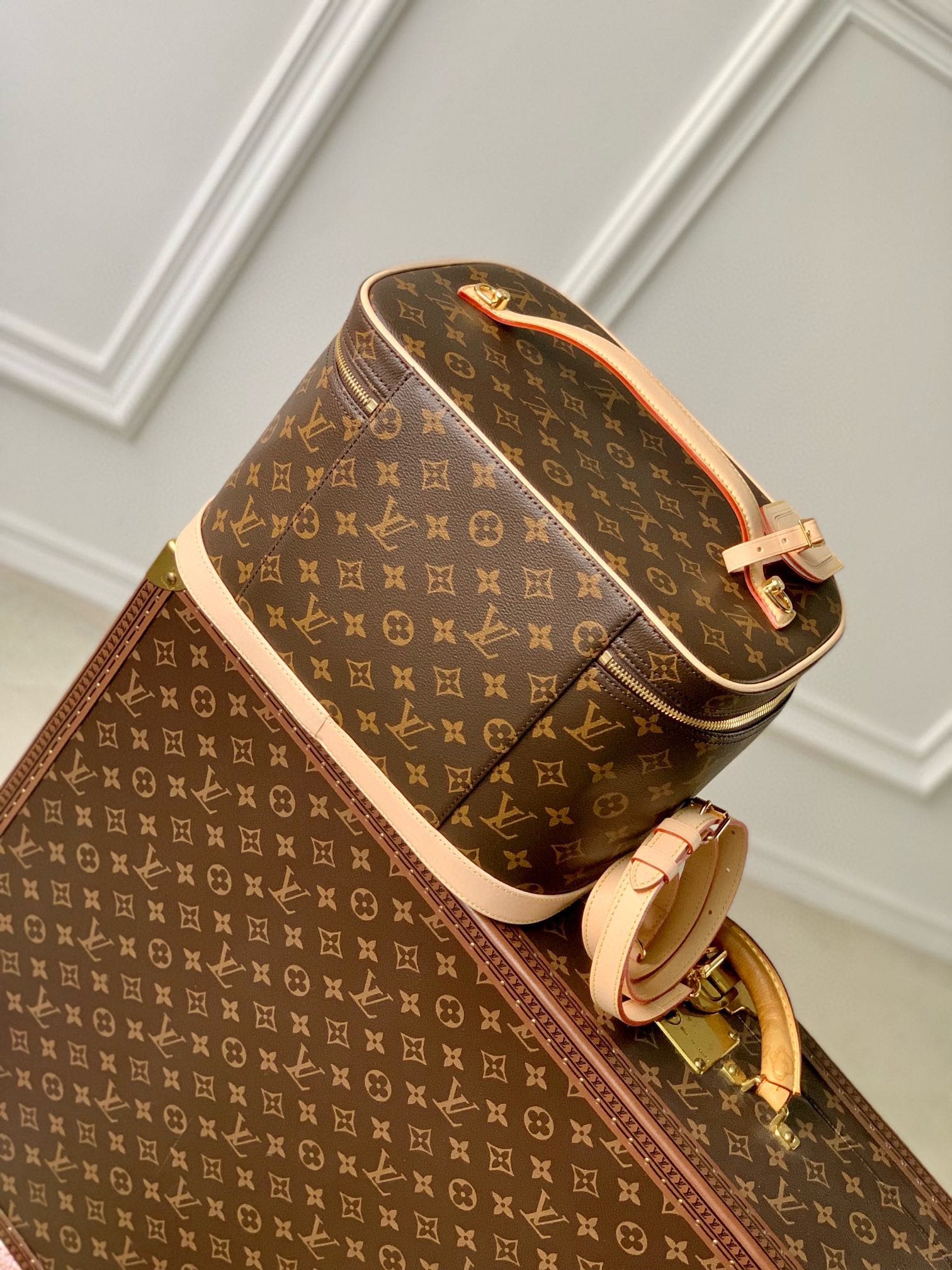 l0*is V*t0n cosmetic bag-m47280-31.5 x 20.0 x 21cm