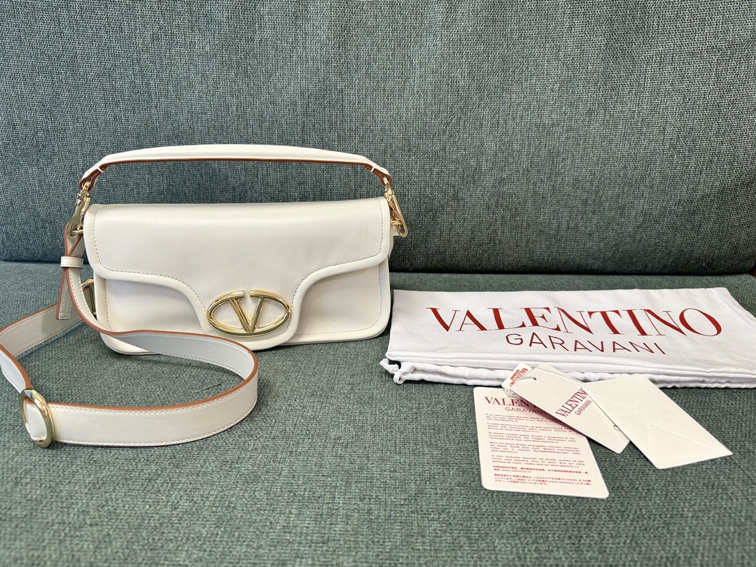 Va1e*ntin0 vlogo signature bag-26*1399cm