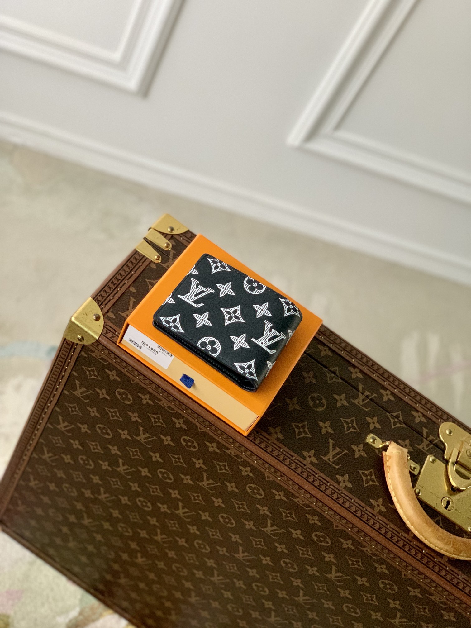 l0*is V*t0n multiple wallet-m61695-11.5 x 9 x 1.5 cm
