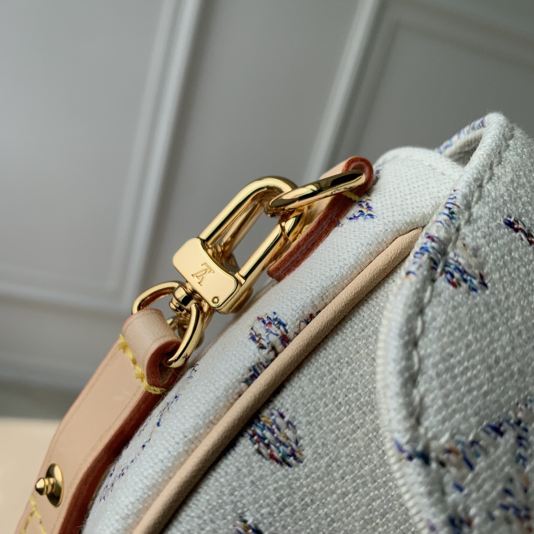 l0*is V*t0n wallet on chain ivy-23.5 x 12.0 x 4.3 cm