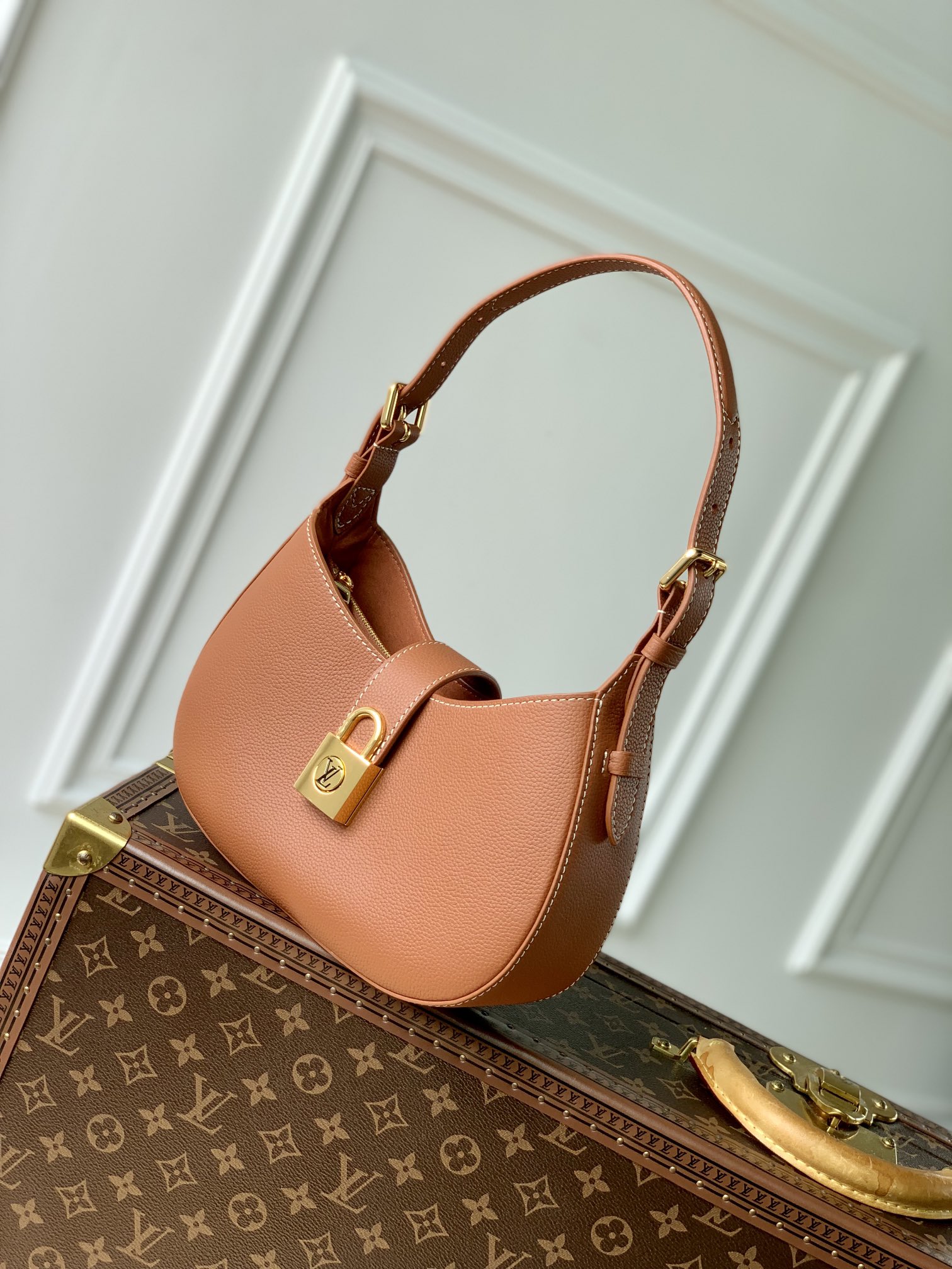 l0*is V*t0n low key shoulder bag-m24885-26 x 18 x 7cm