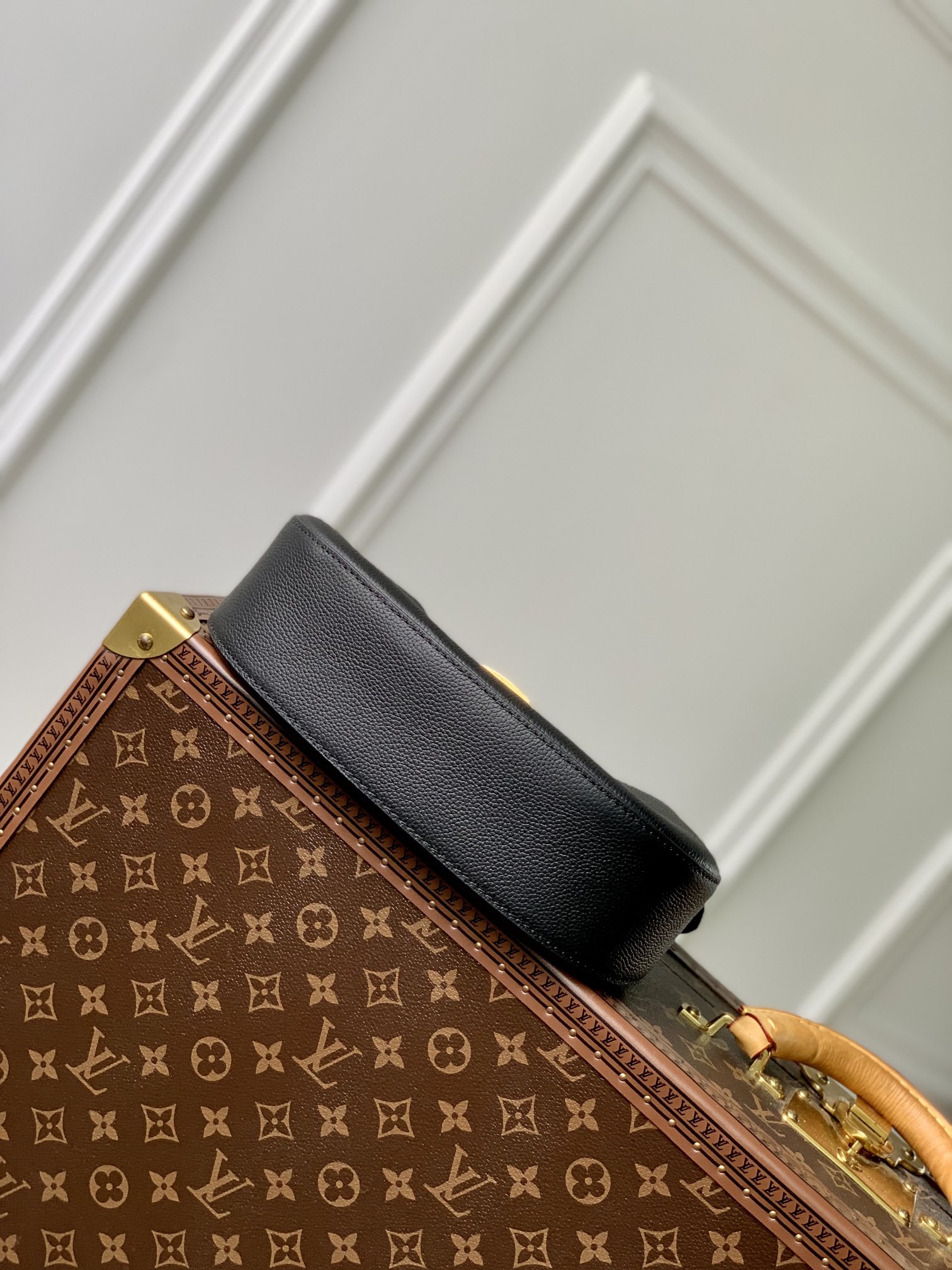 l0*is V*t0n low key shoulder bag-m24885-26 x 18 x 7cm