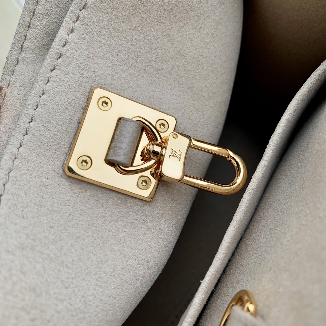 l0*is V*t0n lock and go handbag-24.5 x 19 x 10.5cm