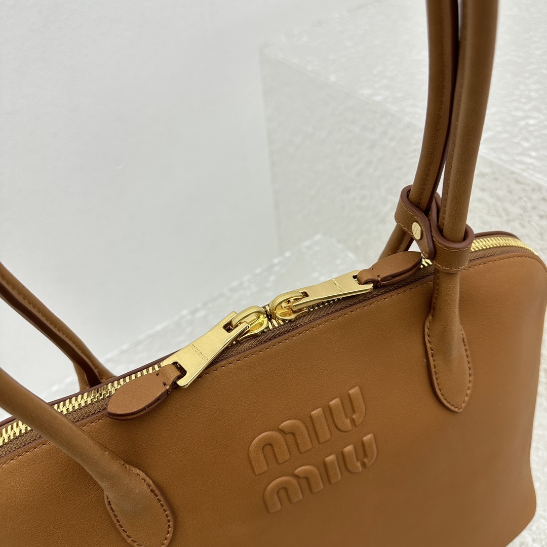 M*um*u casual style plain leather elegant style bridal logo-39*17*28cm