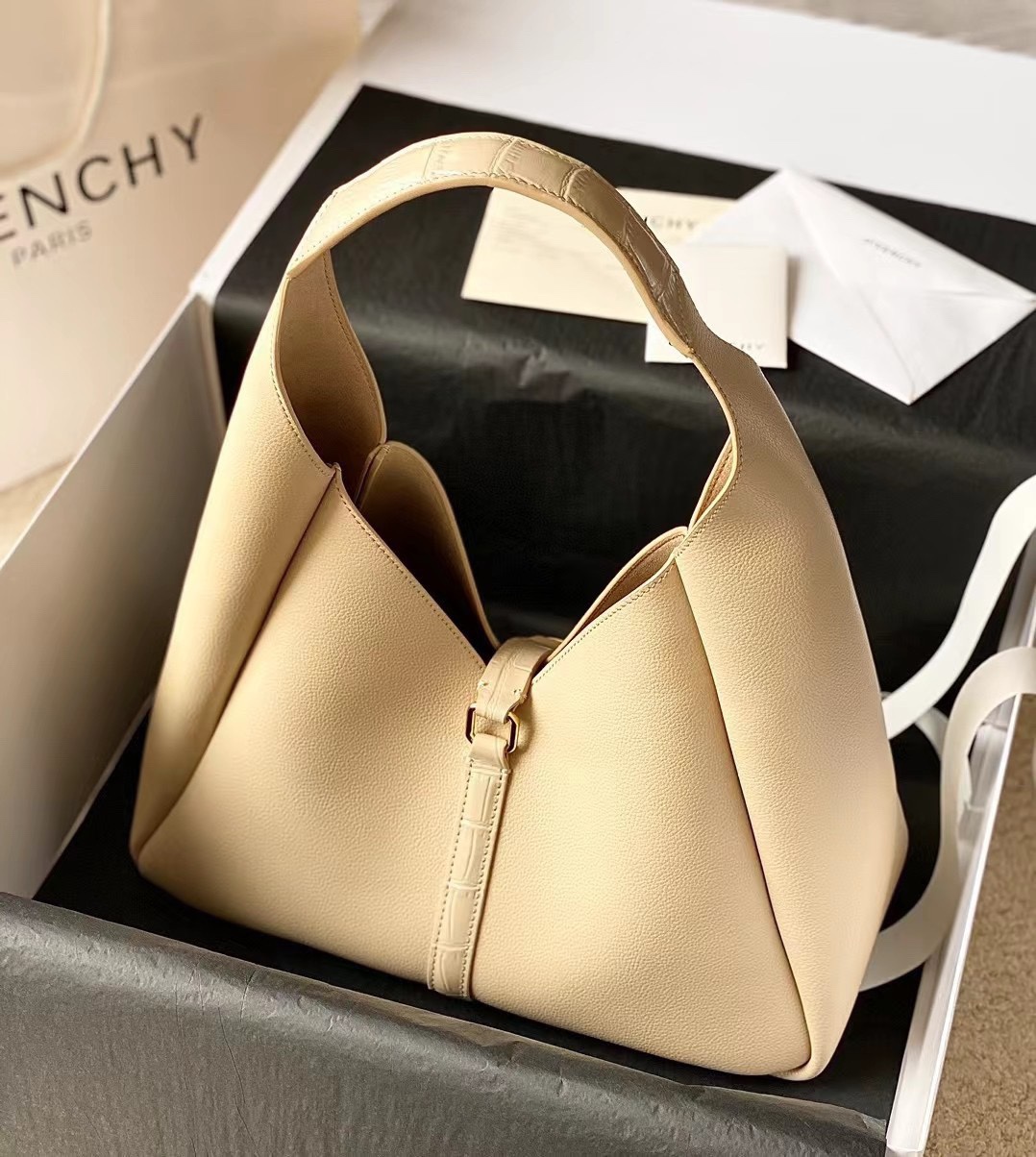 G1uenchy g-hobo tote-31*15*43cm