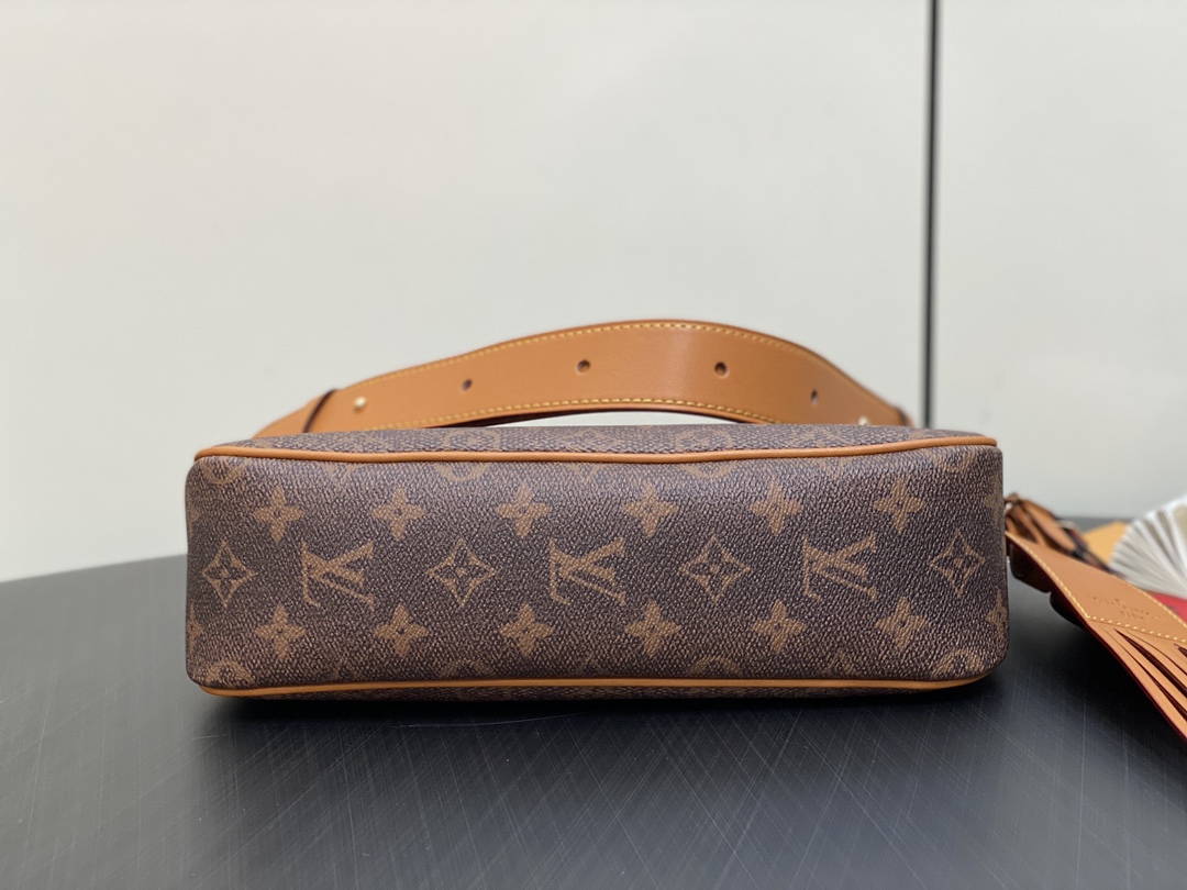 l0*is V*t0npochette accessoire xl m11623-28*16.5*9cm