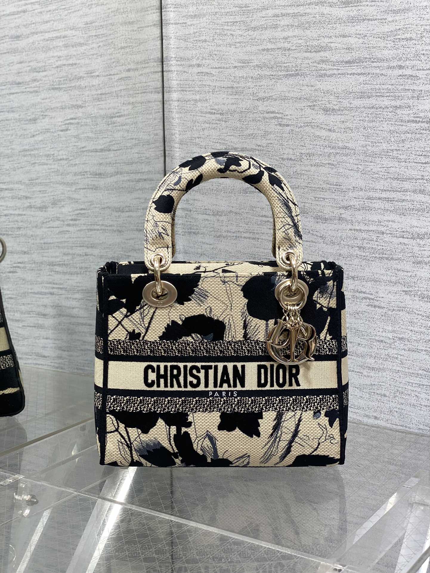 lady D*or handle bag-24cm