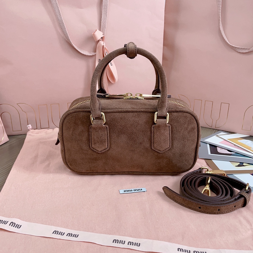 M*um*u top handbags-22x10.5x7.5cm