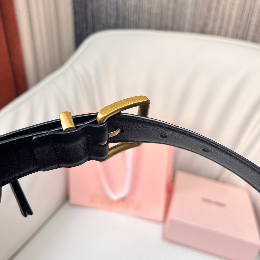 M*um*u belt bag