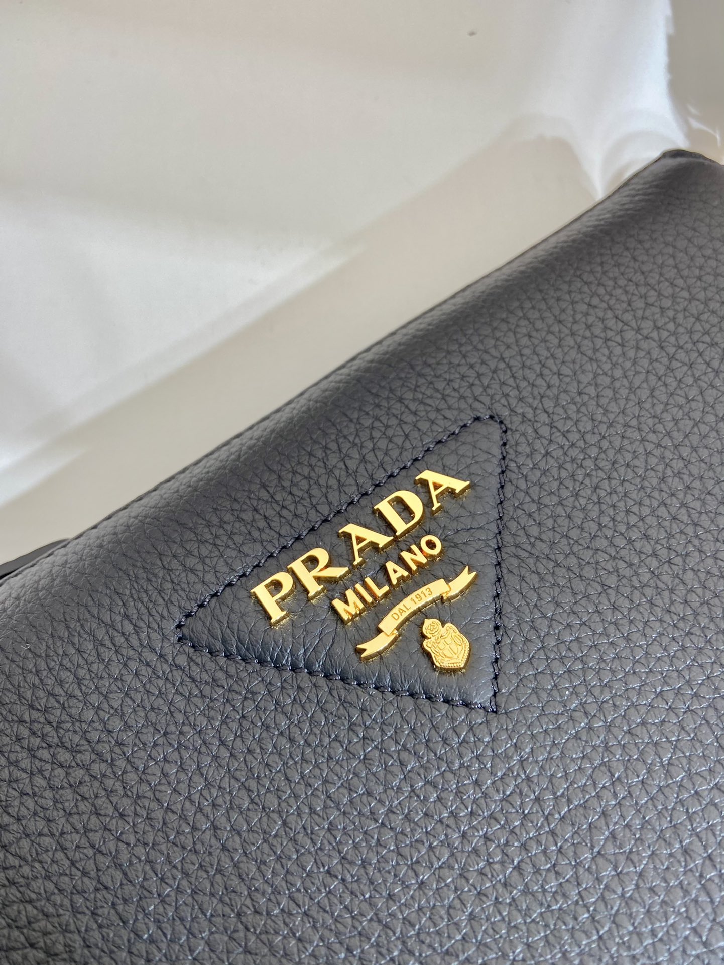 Pra*a leather shoulder bag-1bh194-25*14*6.5cm