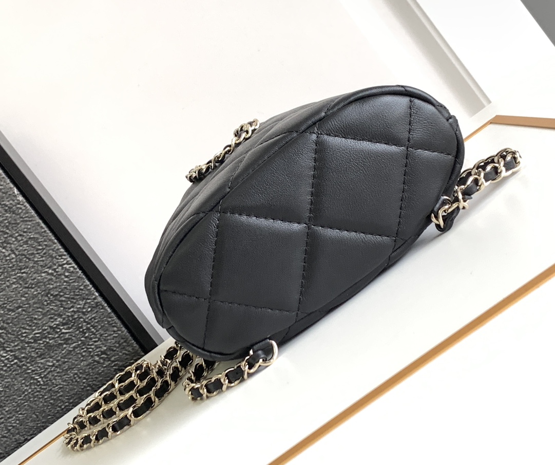 Ch@nel Bucket Bag