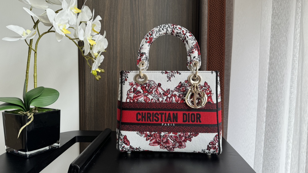 lady D*or handle bag-24cm
