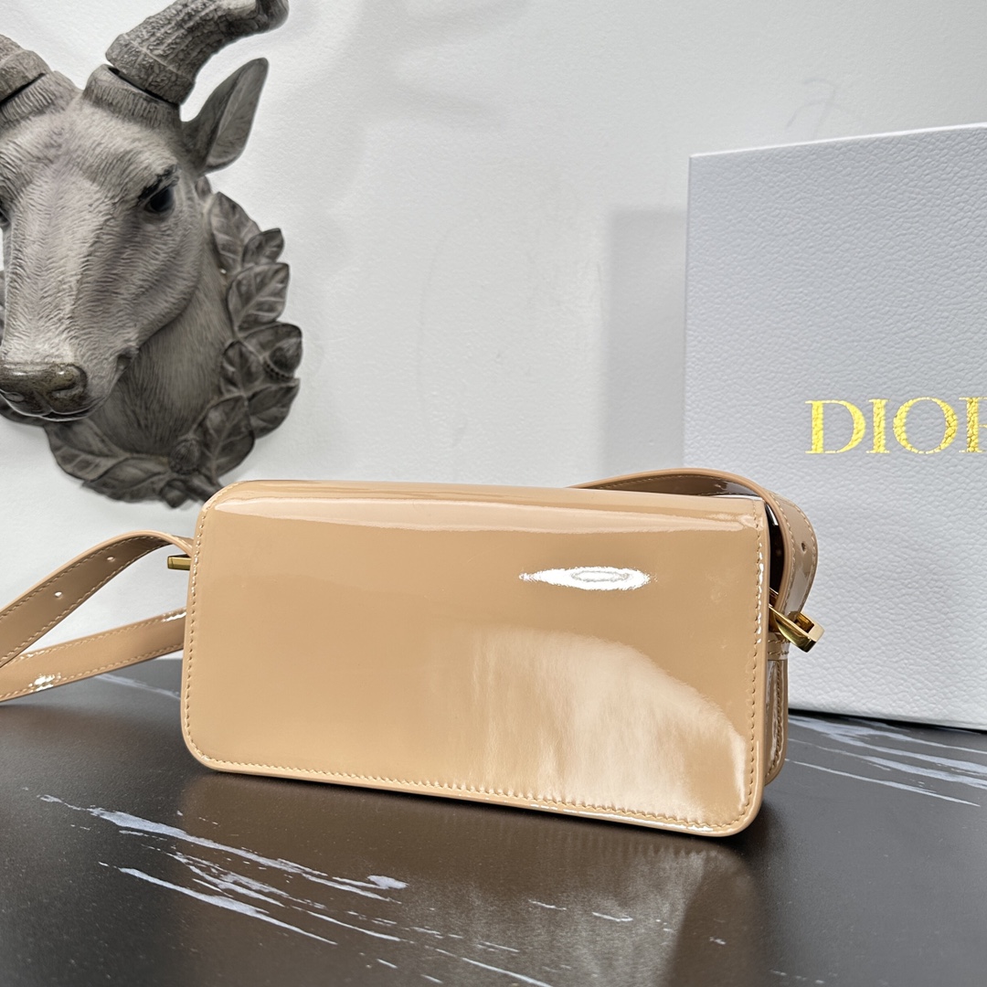 D*or miss D*or allover bag-22*11*6cm