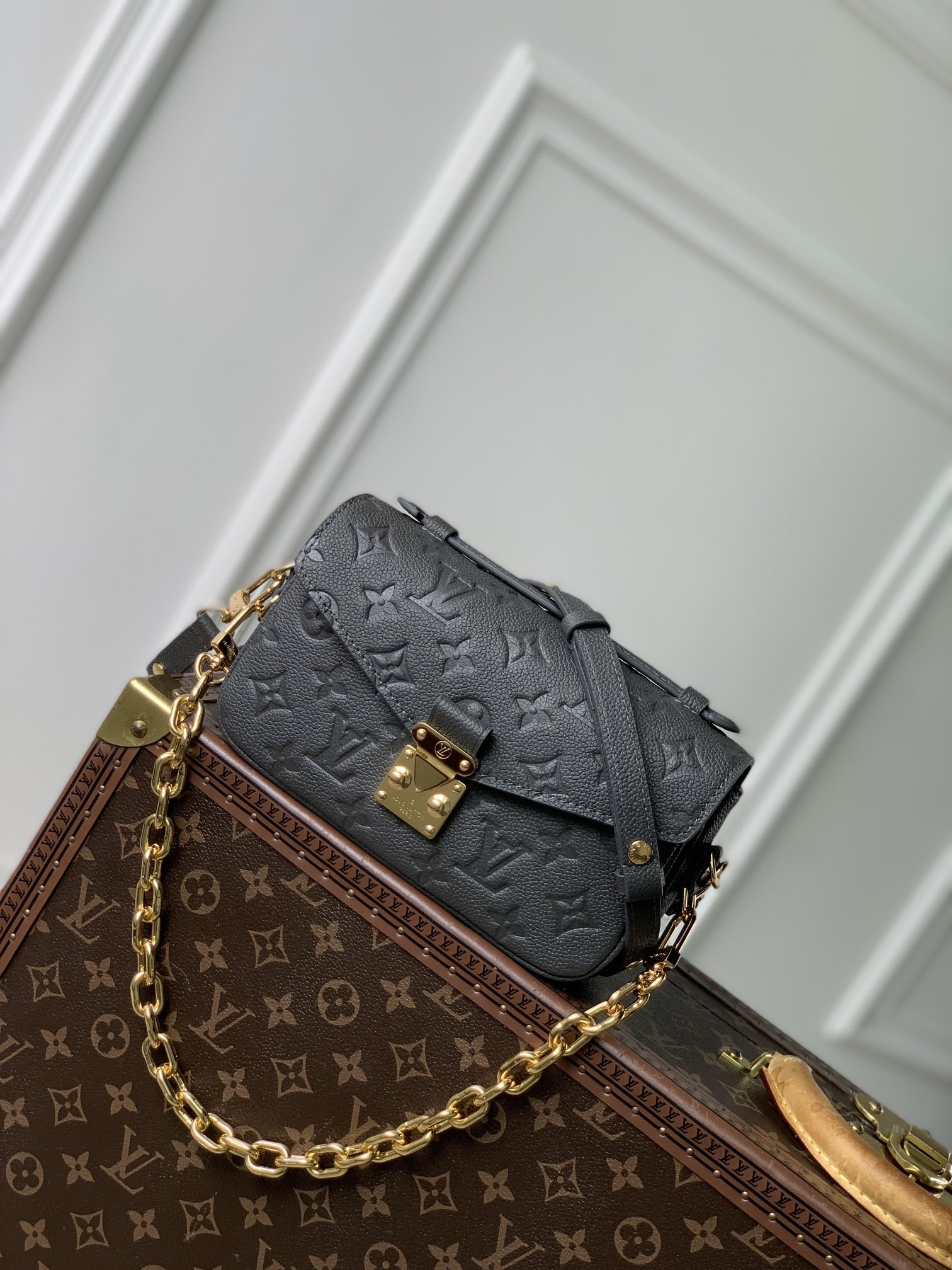 l0vis Vvtt0n pochette métis east west bag- m46595-13.5 x 6 x 21.5cm