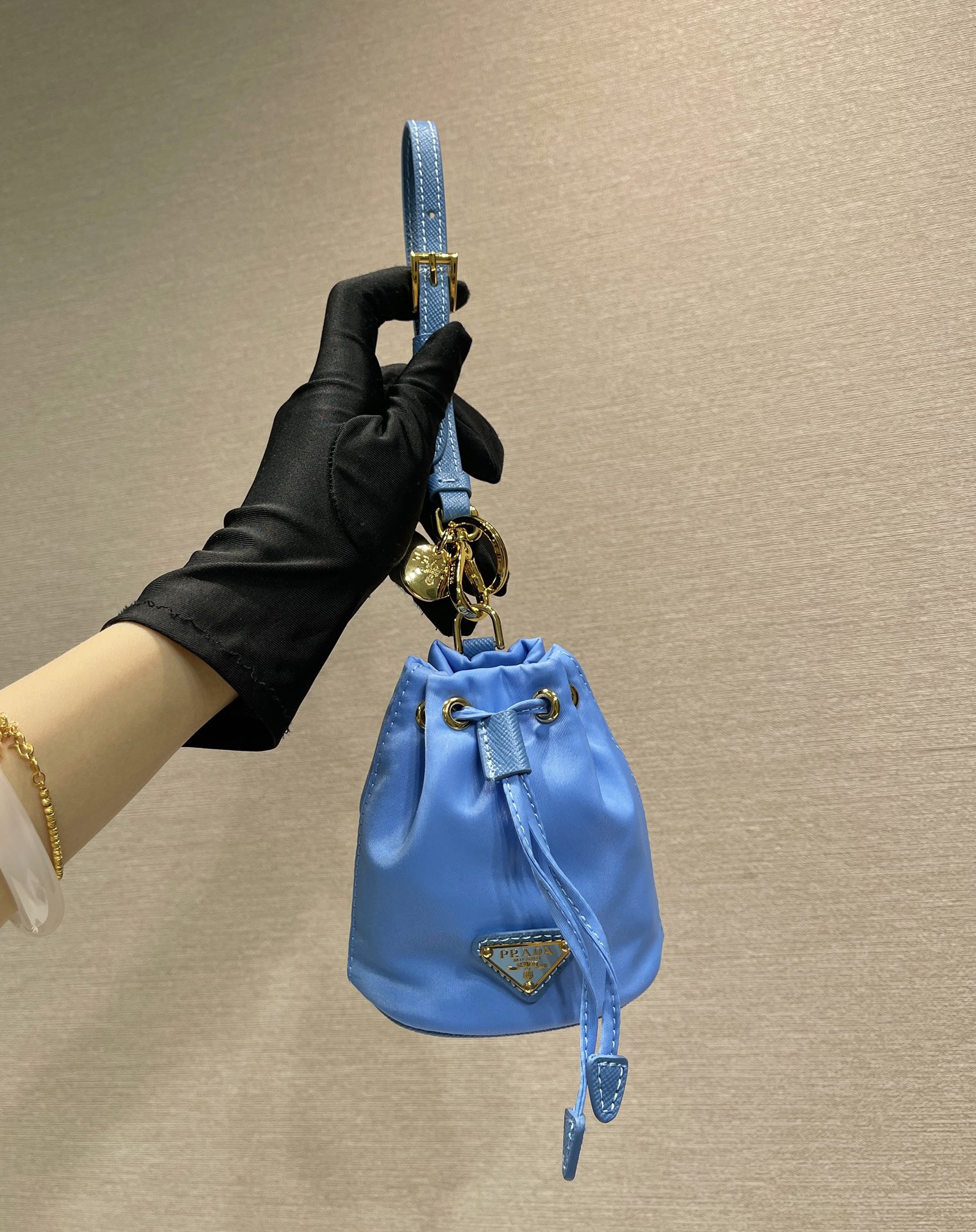 Pra*a 1tt202 re-nylon mini bag-8.5*10.5cm