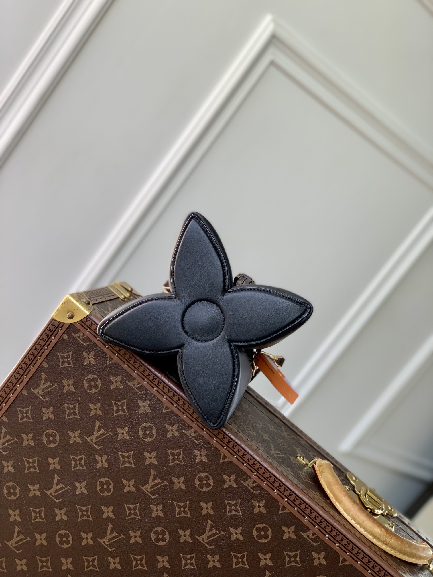 l0vis Vvtt0n bloom pm black calf bag-m13843-16 x 21 x 21cm