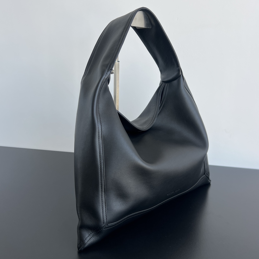 b0tt*ga Ven*ta shoulder bag-46x21x10cm