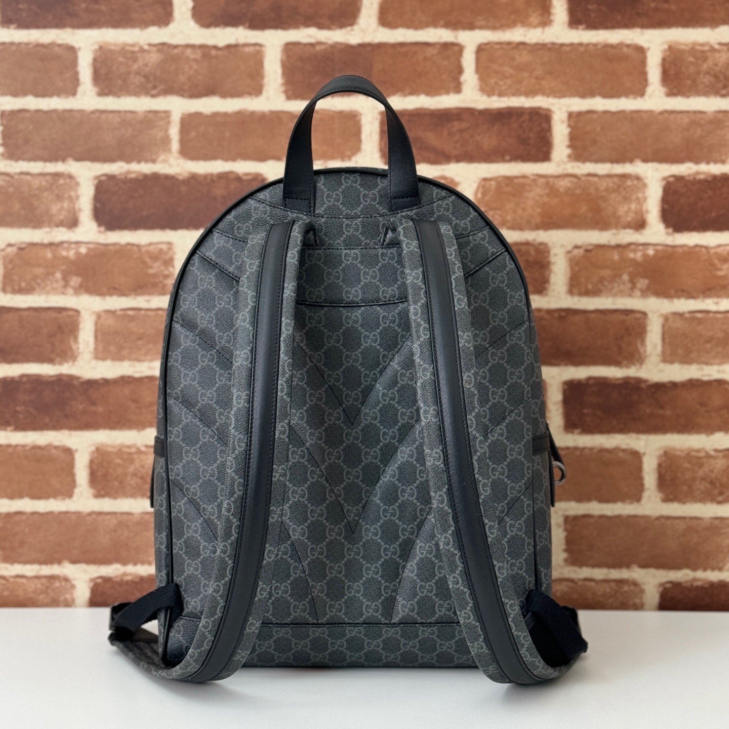 Gvc*1 backpack-31.5*41*14.5cm