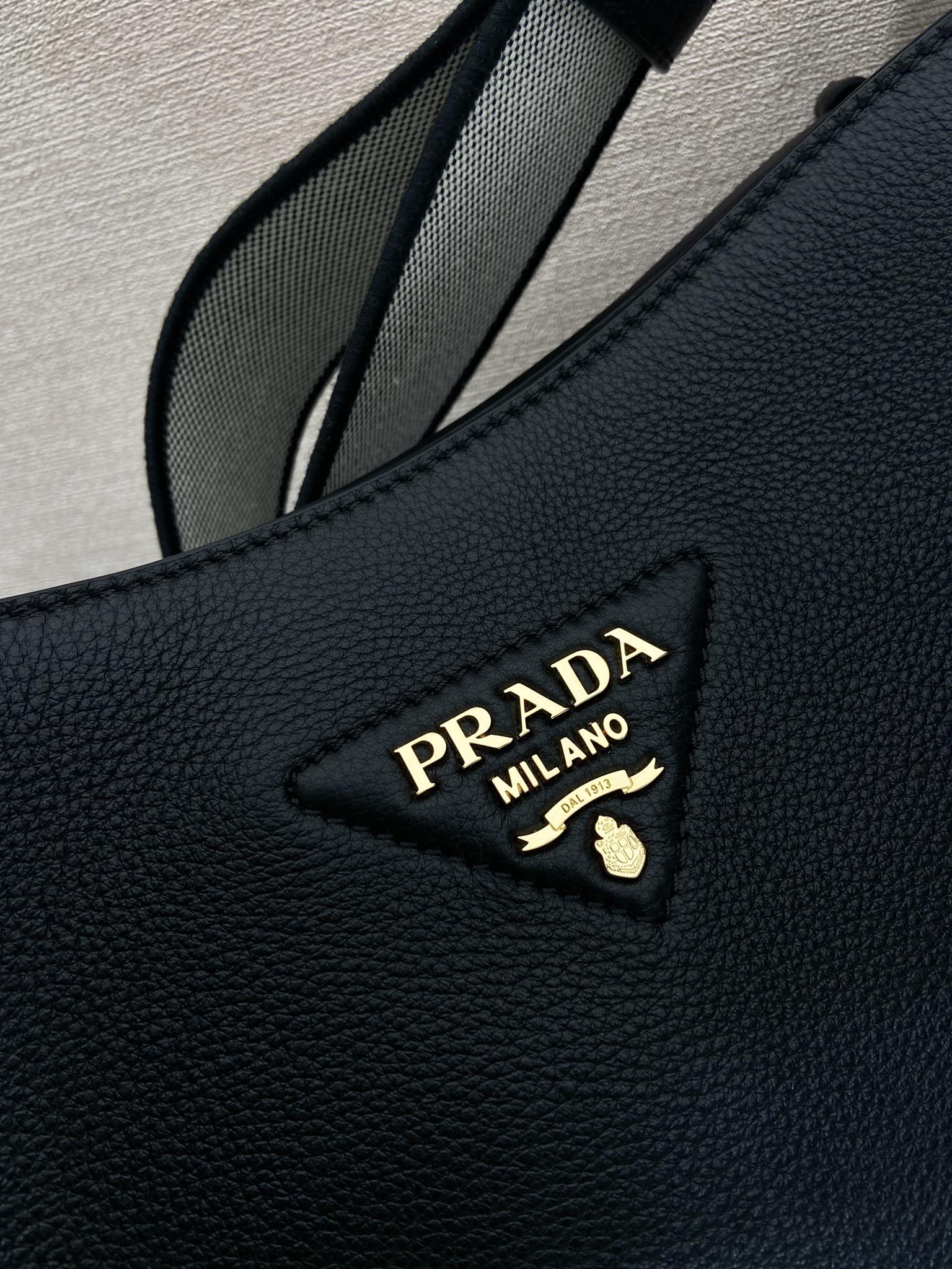 Pra*a 1bc073 tote-30*28*12cm