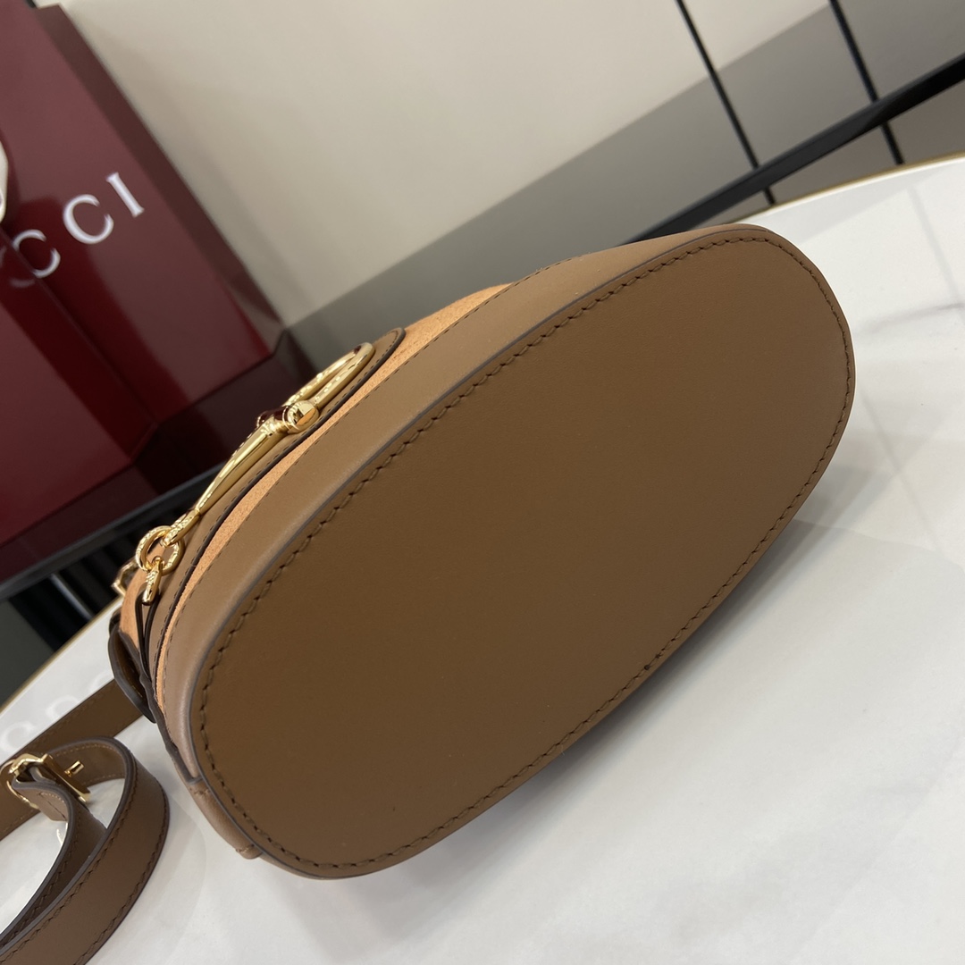 Gvc*1 73 small bucket bag -18.5*20*8.5cm