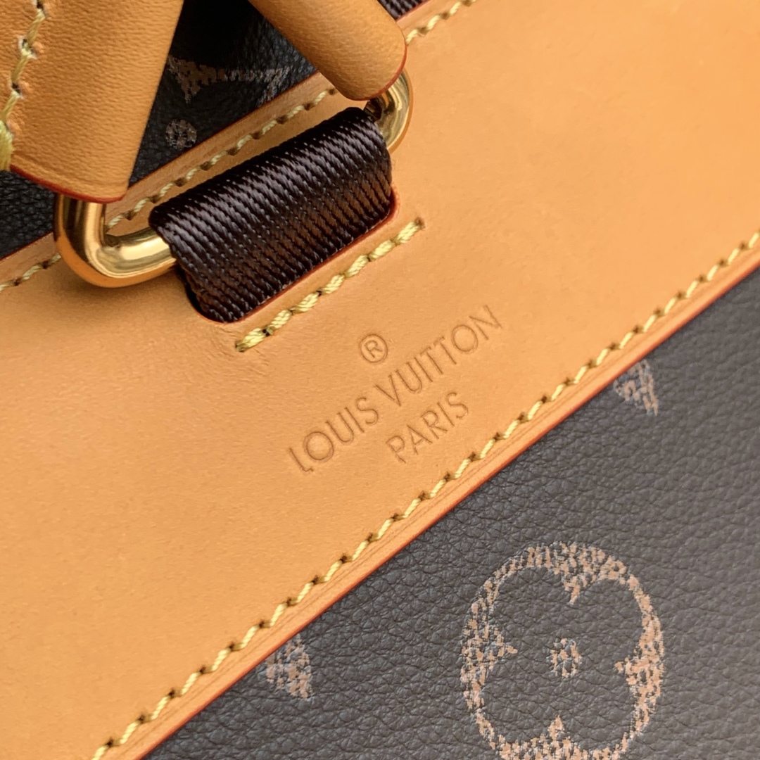 l0vis Vvtt0n christopher backpack m24428-38 x 44 x 12.5cm